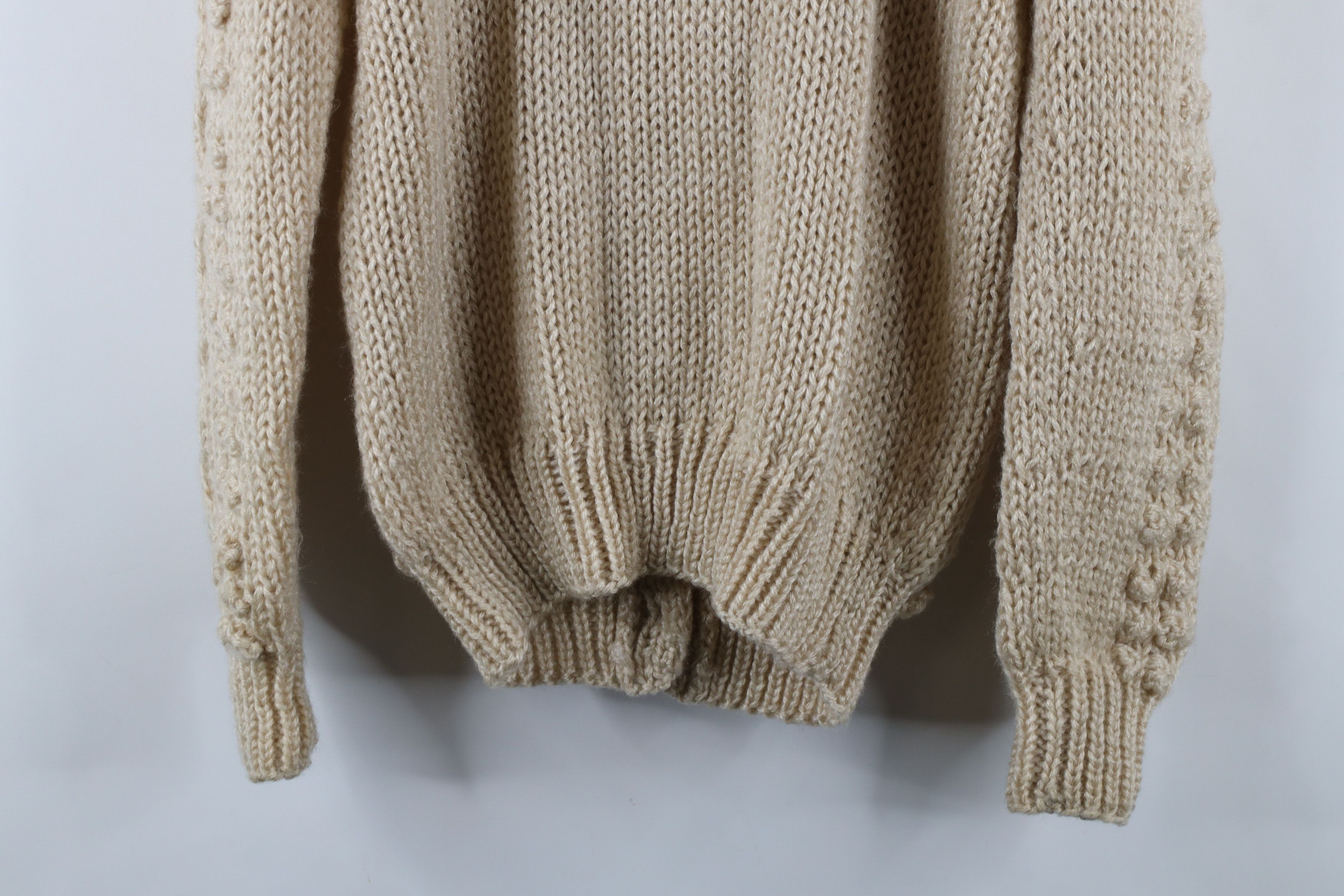 Vintage Vintage 70s Streetwear Knobby Knit Cardigan Sweater Beige Size L / US 10 / IT 46 - 12 Thumbnail