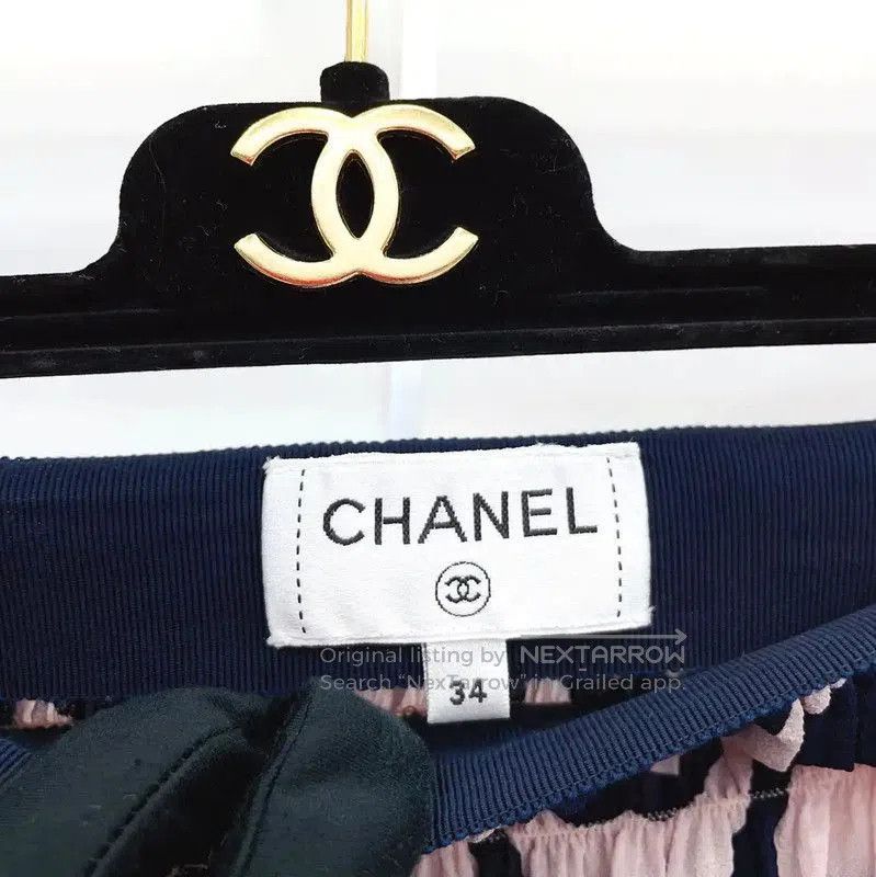 Chanel Chanel Pleated Pink Silk Blend Mini Skirt . Size 23" - 7 Thumbnail