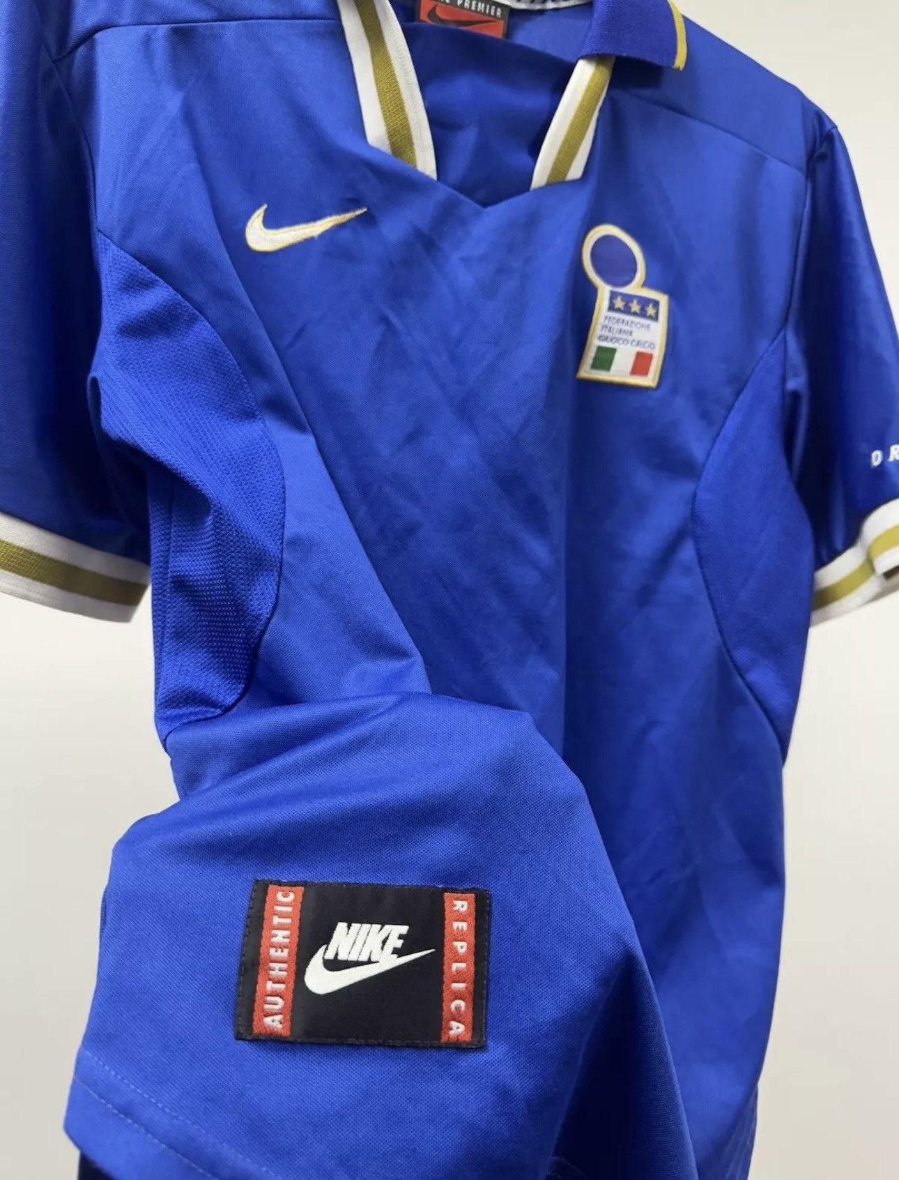 Nike × Vintage Nike Italy Vintage Jersey 1996/1997 Azzuri World Cup Size US S / EU 44-46 / 1 - 7 Thumbnail