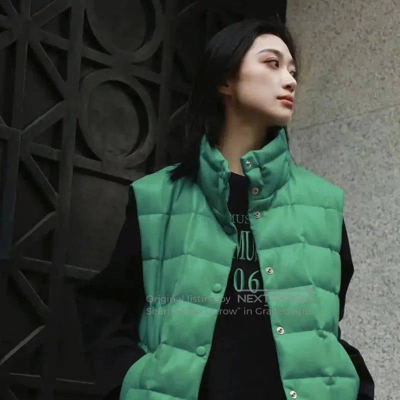 Burberry Burberry Green Short Puffer Vest for Women. Size M / US 6-8 / IT 42-44 - 9 Thumbnail