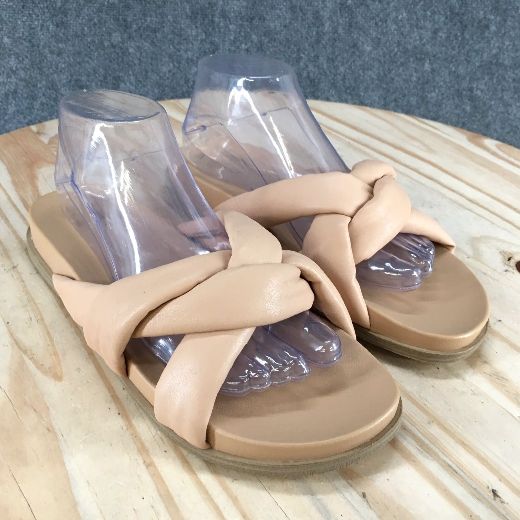 Vintage Universal Thread Sandals Womens 9.5 Slide Tan Faux Leather Slip On Casual Flats Size US 10 / IT 40 - 3 Thumbnail