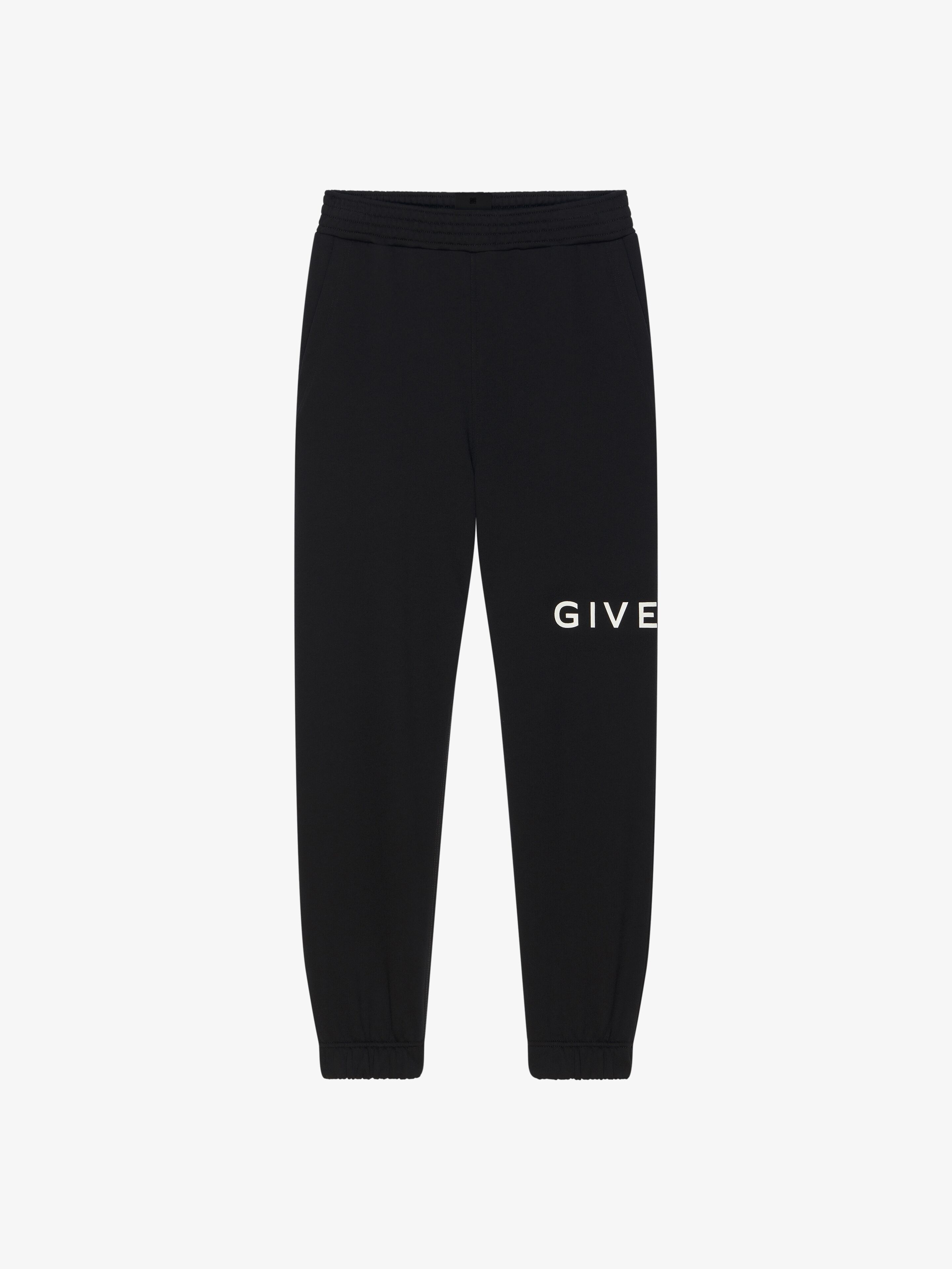 o1w1db10825 Slim Fit Jogging in Black