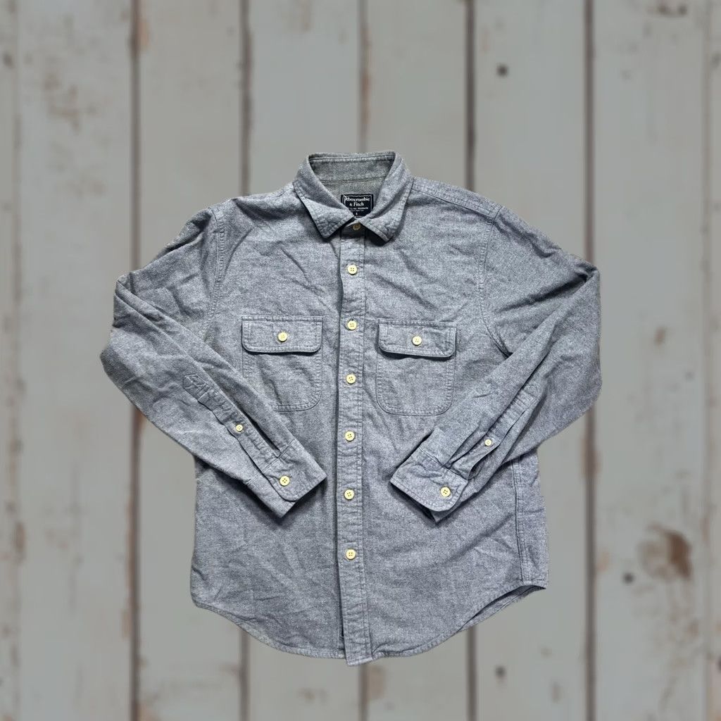 Abercrombie & Fitch Abercrombie & Fitch Shirt Mens Small Gray Flannel Button Front Double Pocket Size US S / EU 44-46 / 1 - 1 Thumbnail