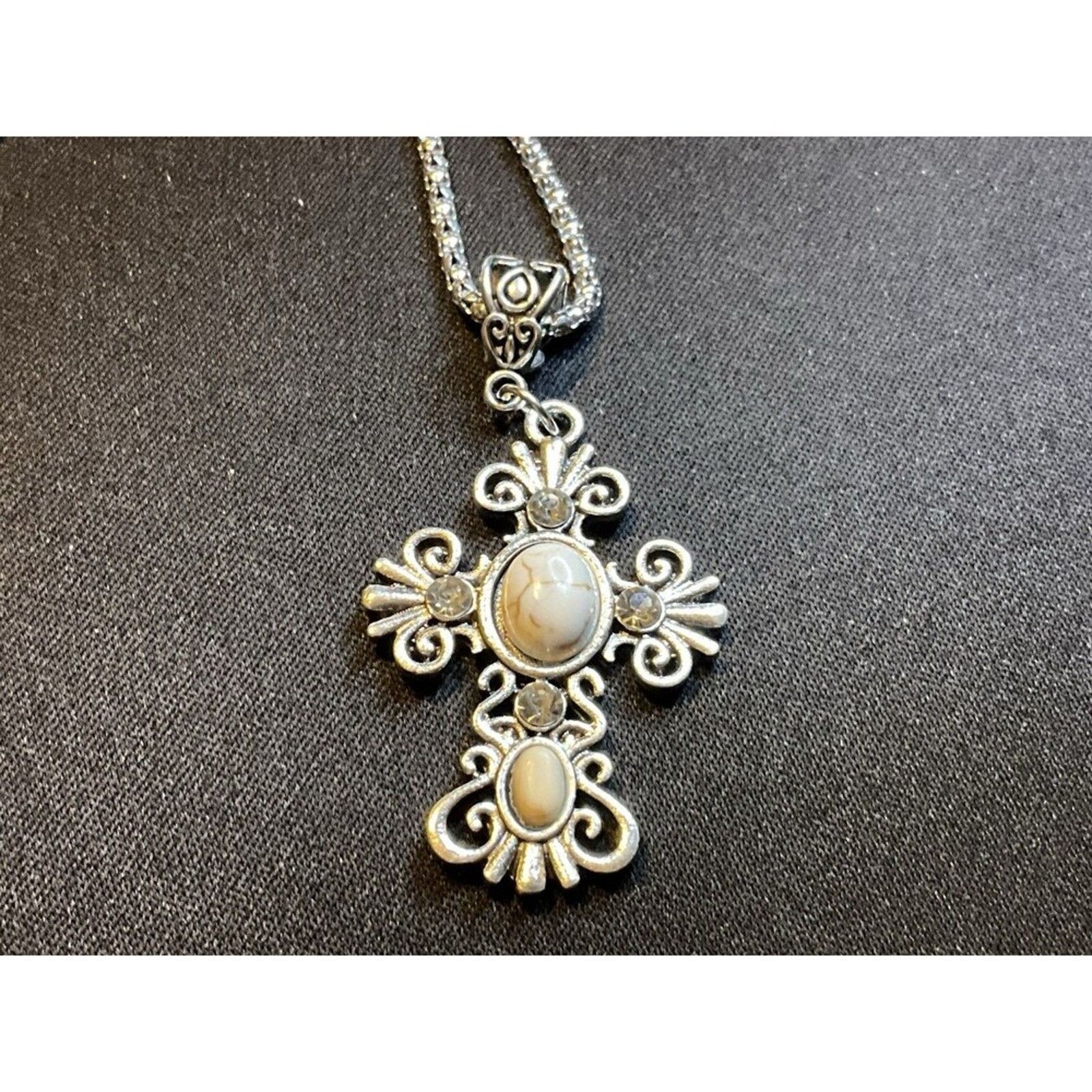 Other Silver Tone 16in Chain Stainless Howlite Cross Pendant Size ONE SIZE - 1 Thumbnail