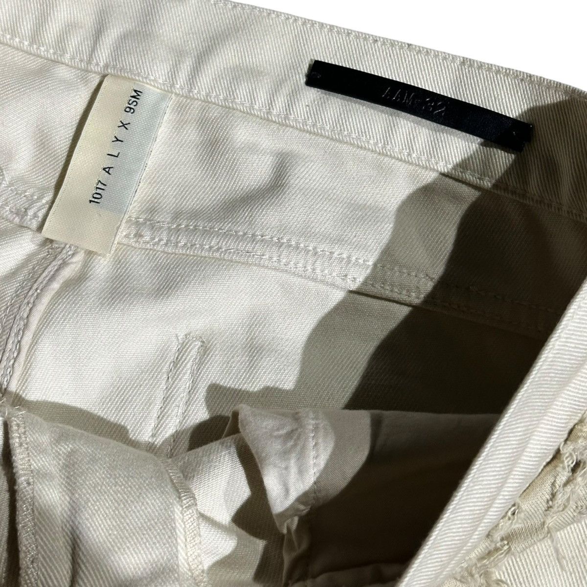 1017 ALYX 9SM × Alyx Mummy distressed layered denim Size US 34 / EU 50 - 4 Thumbnail