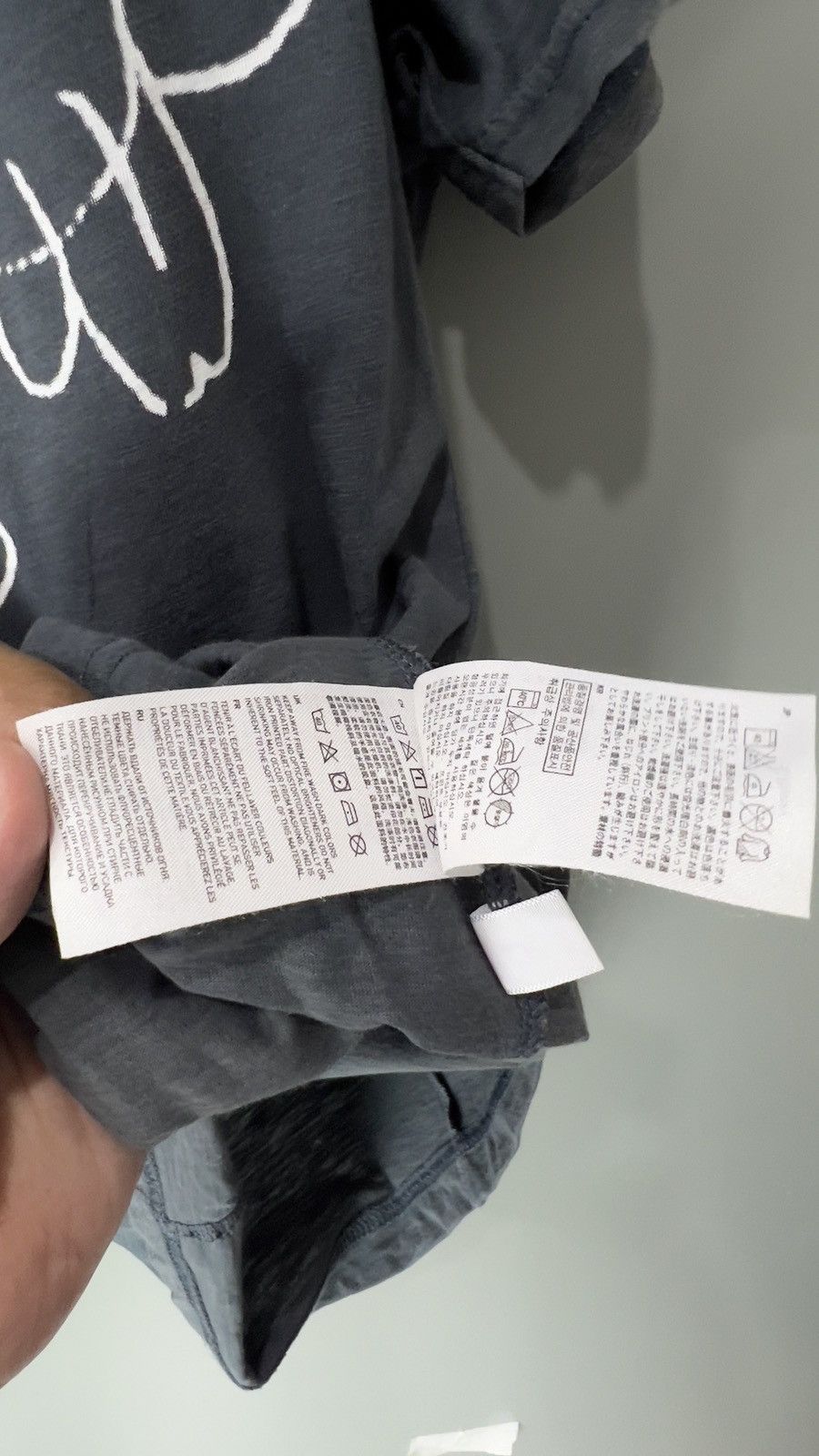 Disney × Undercover × Uniqlo Uniqlo Undercover x Disnay Size L / US 10 / IT 46 - 12 Thumbnail