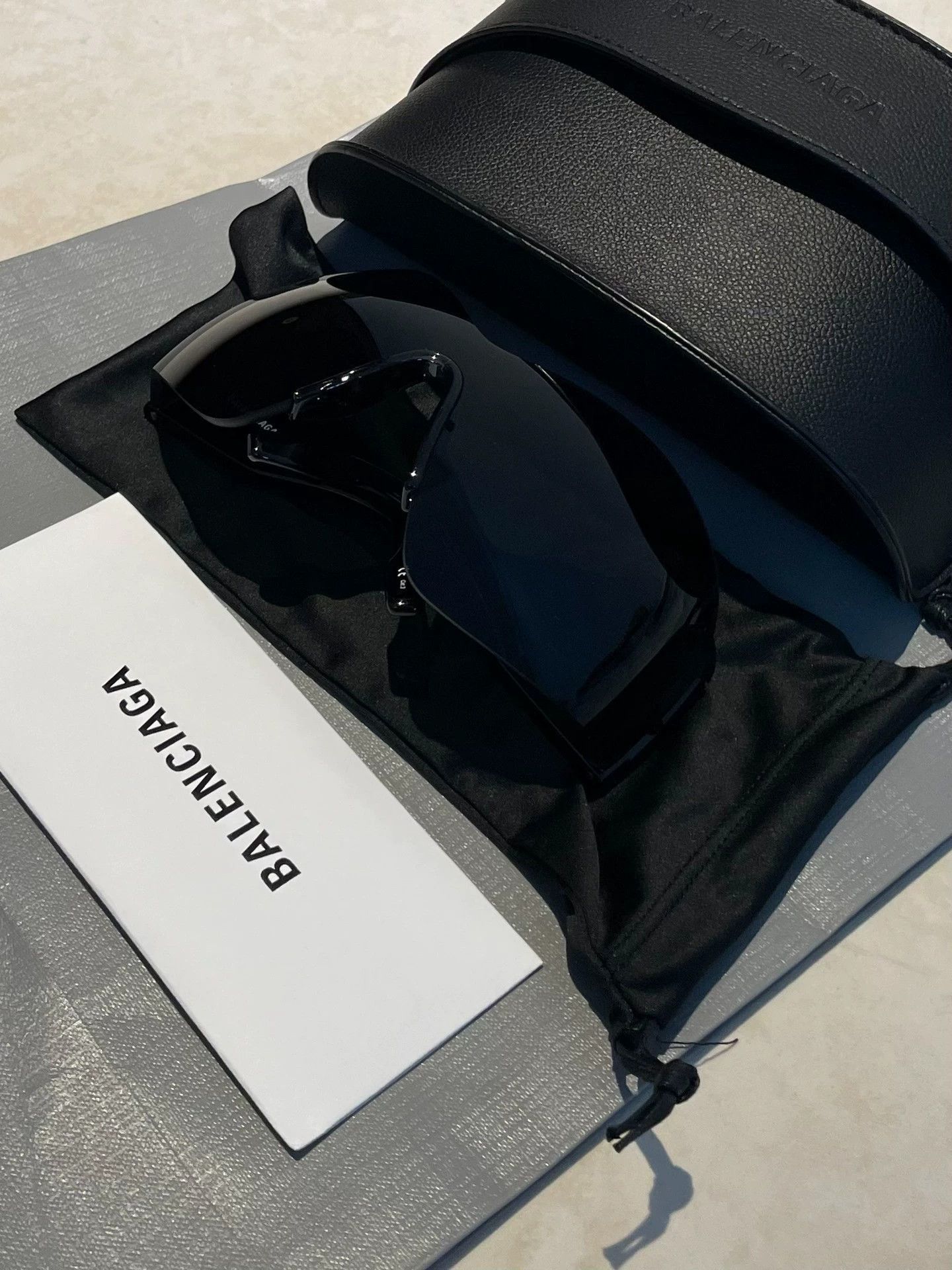 Balenciaga Black Shield Sunglasses Size ONE SIZE - 1 Thumbnail