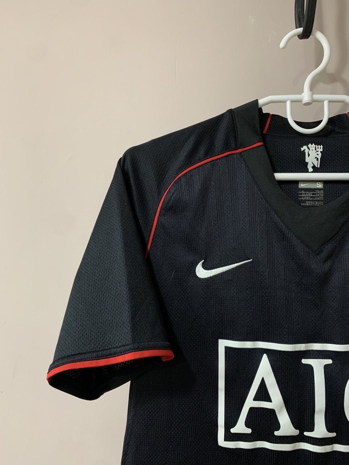 Nike Manchester United 2008 Football Shirt Nike Soccer NANI #17 Size US S / EU 44-46 / 1 - 3 Thumbnail