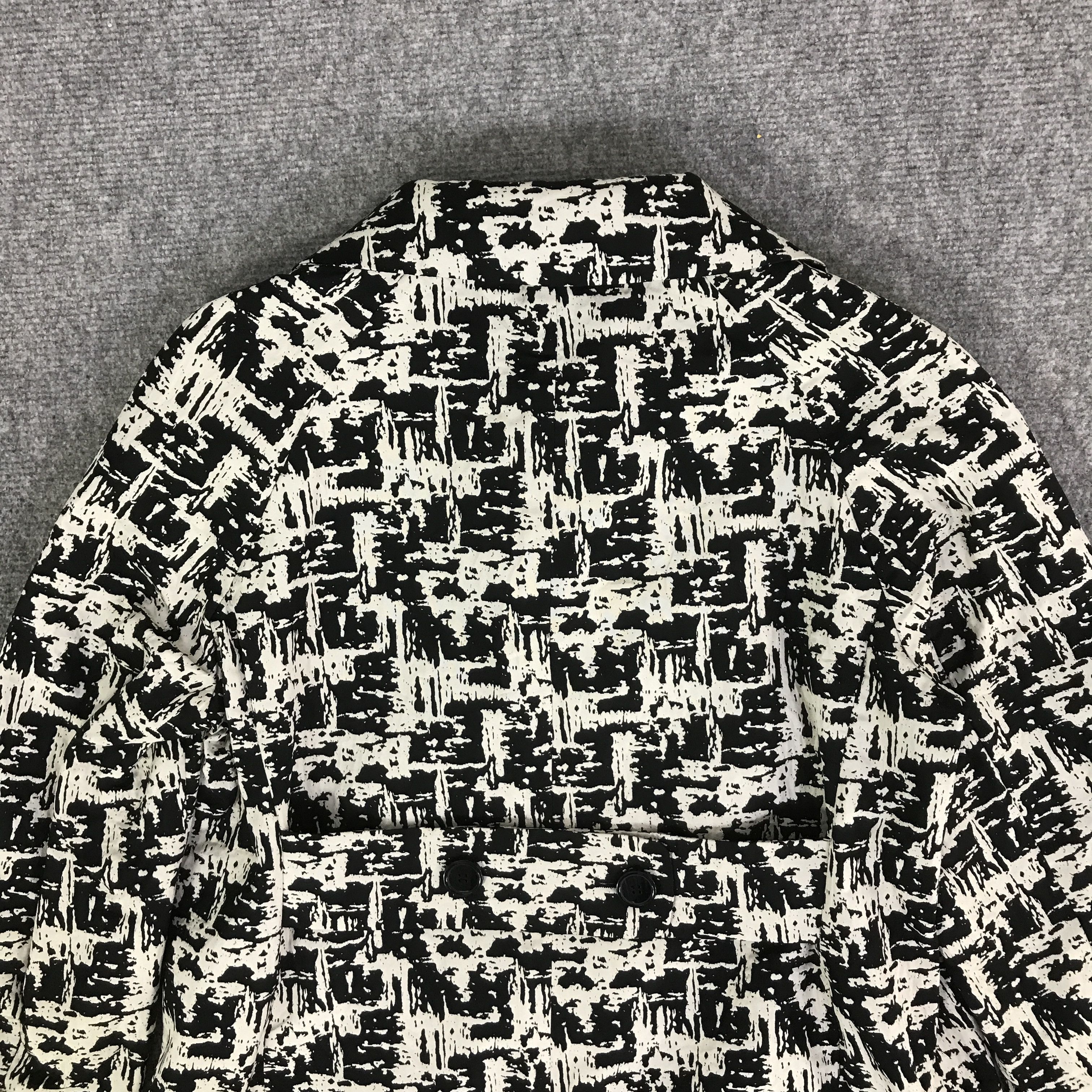 Japanese Brand WEEKEND MAXMARA JACKET K112B10 Size US L / EU 52-54 / 3 - 4 Thumbnail