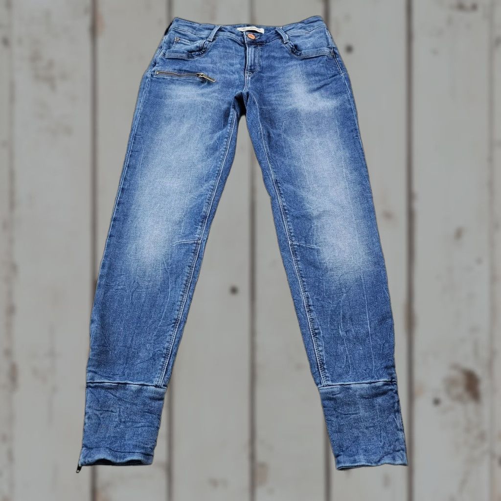Vintage Mavi Jeans Womens 25 Low Rise Ankle Stretch Denim Pants Light Wash Blue 26x27 Size 42" / US 20 - 1 Thumbnail