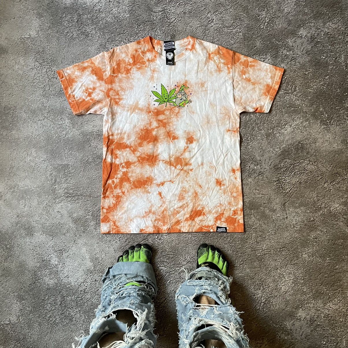 Vintage Vintage Y2K Sun Faded Graphic Tee Weed Leaf Skate Punk M Size US M / EU 48-50 / 2 - 1 Thumbnail