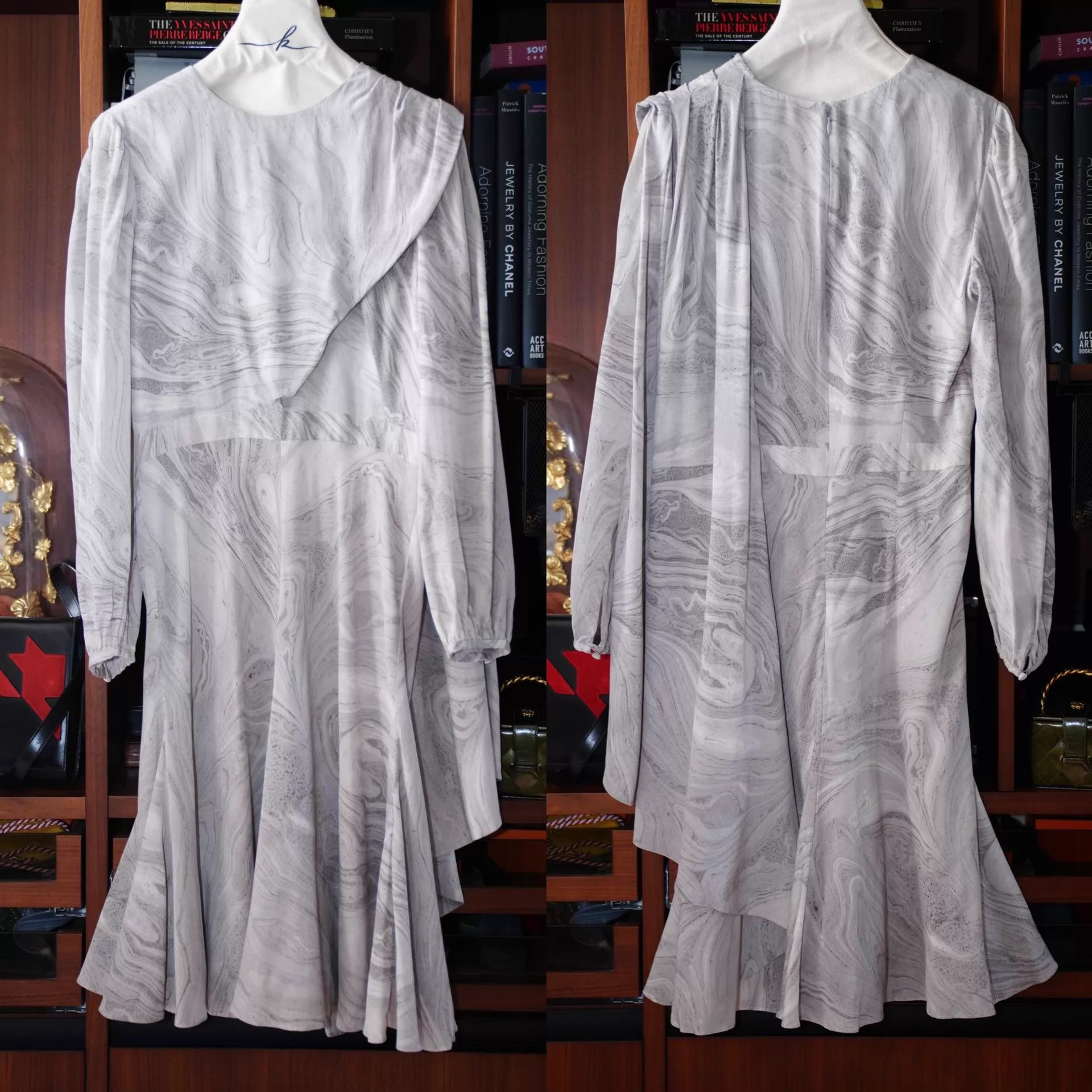 Alexander McQueen Alexander McQueen Light Gray Silk Sash MidiDress Size L / US 10 / IT 46 - 2 Thumbnail