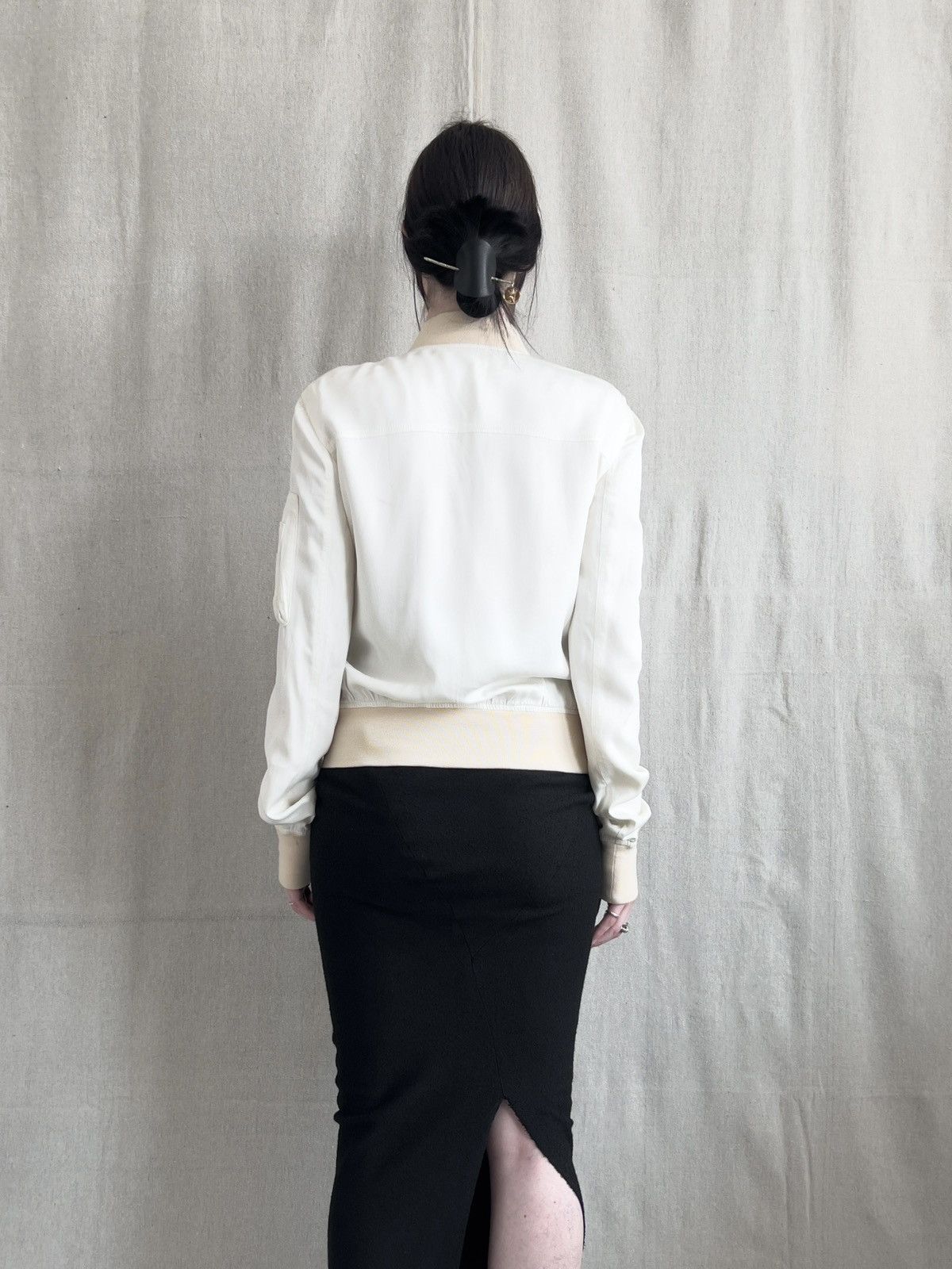 Rick Owens Rick Owens Mainline SS15 “FAUN” Silky Milk MA1 Bomber Size XS / US 0-2 / IT 36-38 - 3 Thumbnail