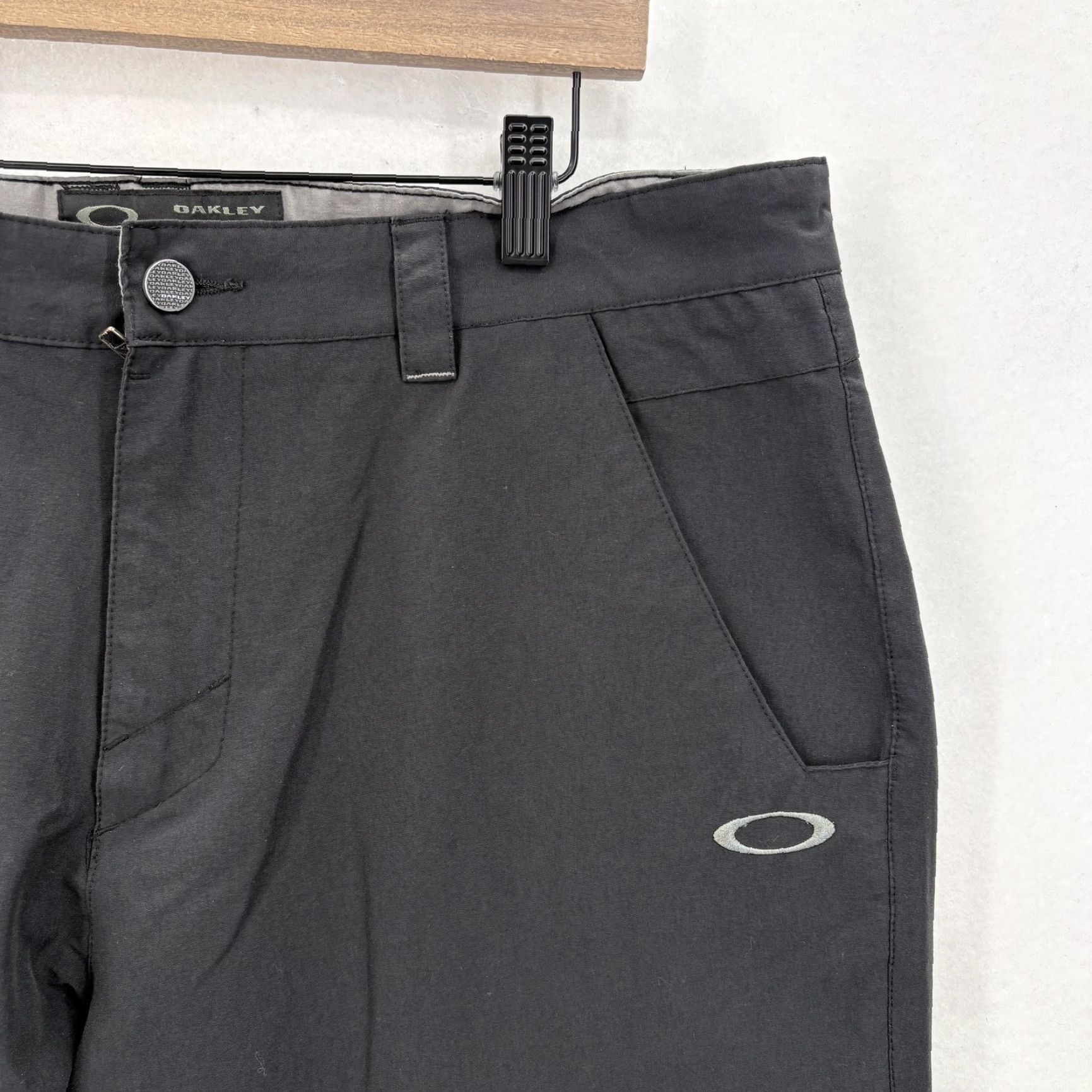 Oakley Oakley Pants Mens 36x30 Black Performance Golf Chino Outdoor Stretch Casual Size US 36 / EU 52 - 3 Thumbnail