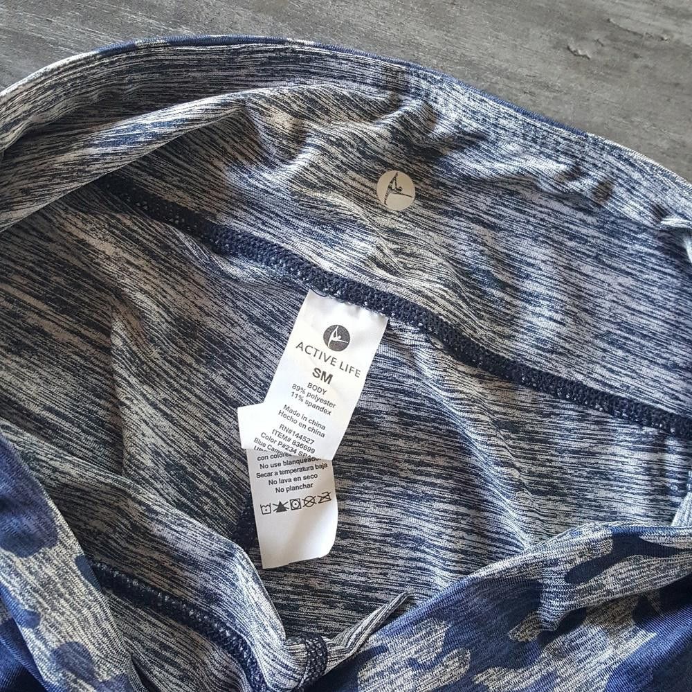 Designer Blue Camo Fitted Athletic Capri Size 28" / US 6 / IT 42 - 3 Thumbnail