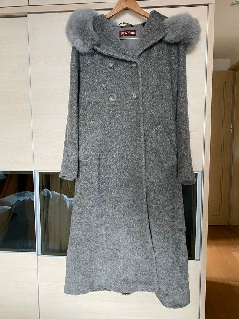 Max Mara Max Mara Double breasted hat, fur coat, alpaca fur, fox fu Size M / US 6-8 / IT 42-44 - 1 Thumbnail