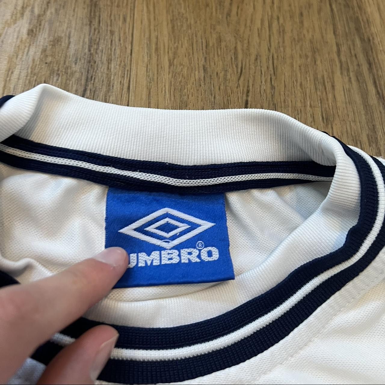 Umbro England home football shirt 1999-00- white and navy Size US XL / EU 56 / 4 - 4 Thumbnail