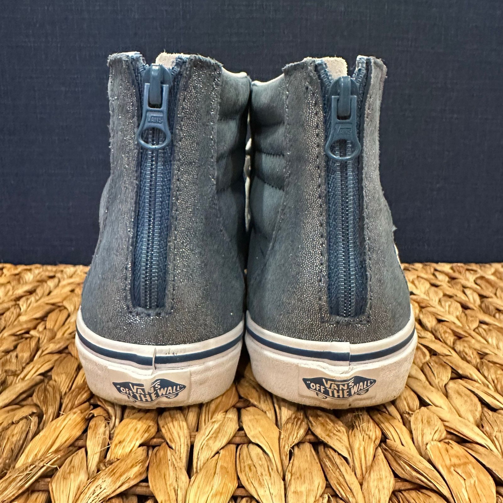 Vans Harry Potter Vans sz 7 Y Hogwarts Metallic Sneakers Sk8-Hi Size US 8 / IT 38 - 5 Thumbnail