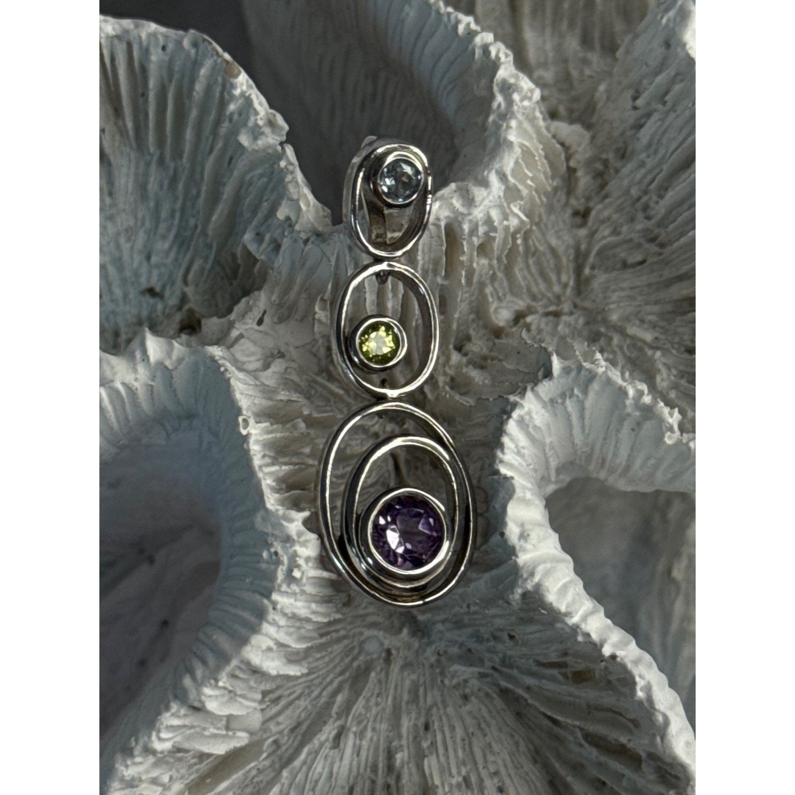 Jewelry 925 STERLING SILVER AMETHYST & PERIDOT & TOPAZ PENDANT Size ONE SIZE - 1 Thumbnail