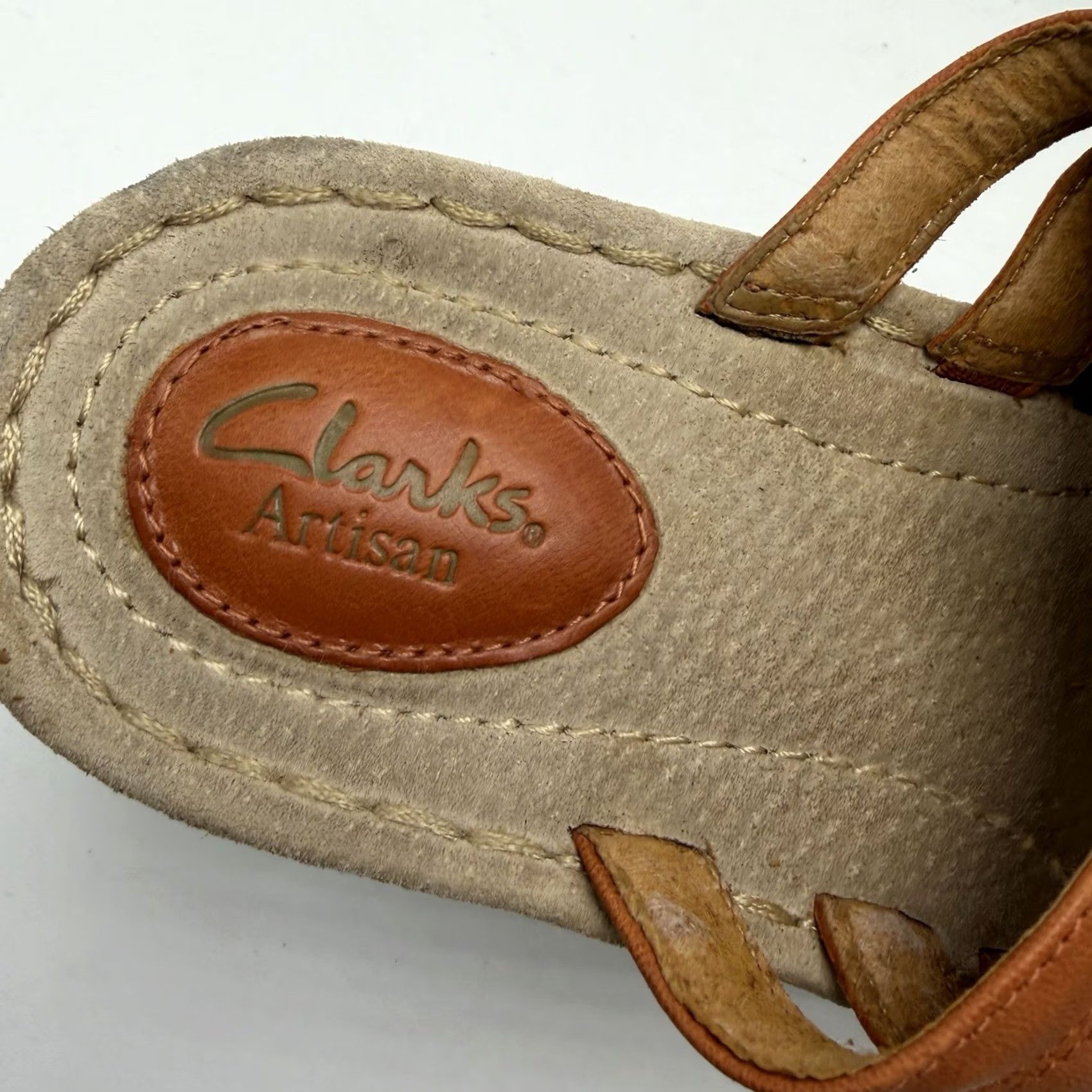 Clarks Clarks Artisan Sandals Womens 8 M Orange Leather Beaded Boho Thong Read Size US 7 / IT 37 - 4 Thumbnail