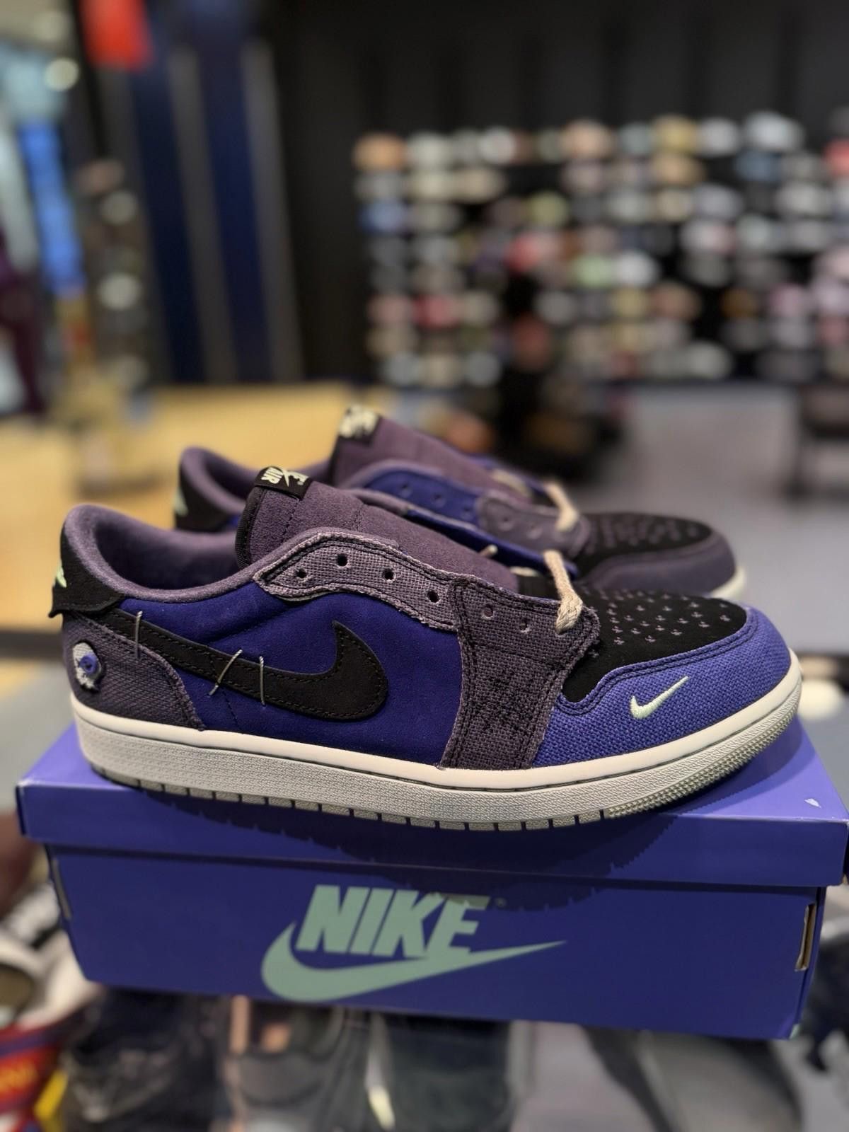 Jordan Brand 10.5M Zion Williamson x Air Jordan 1 Low OG Voodoo Alternate Size US 10.5 / EU 43-44 - 4 Thumbnail