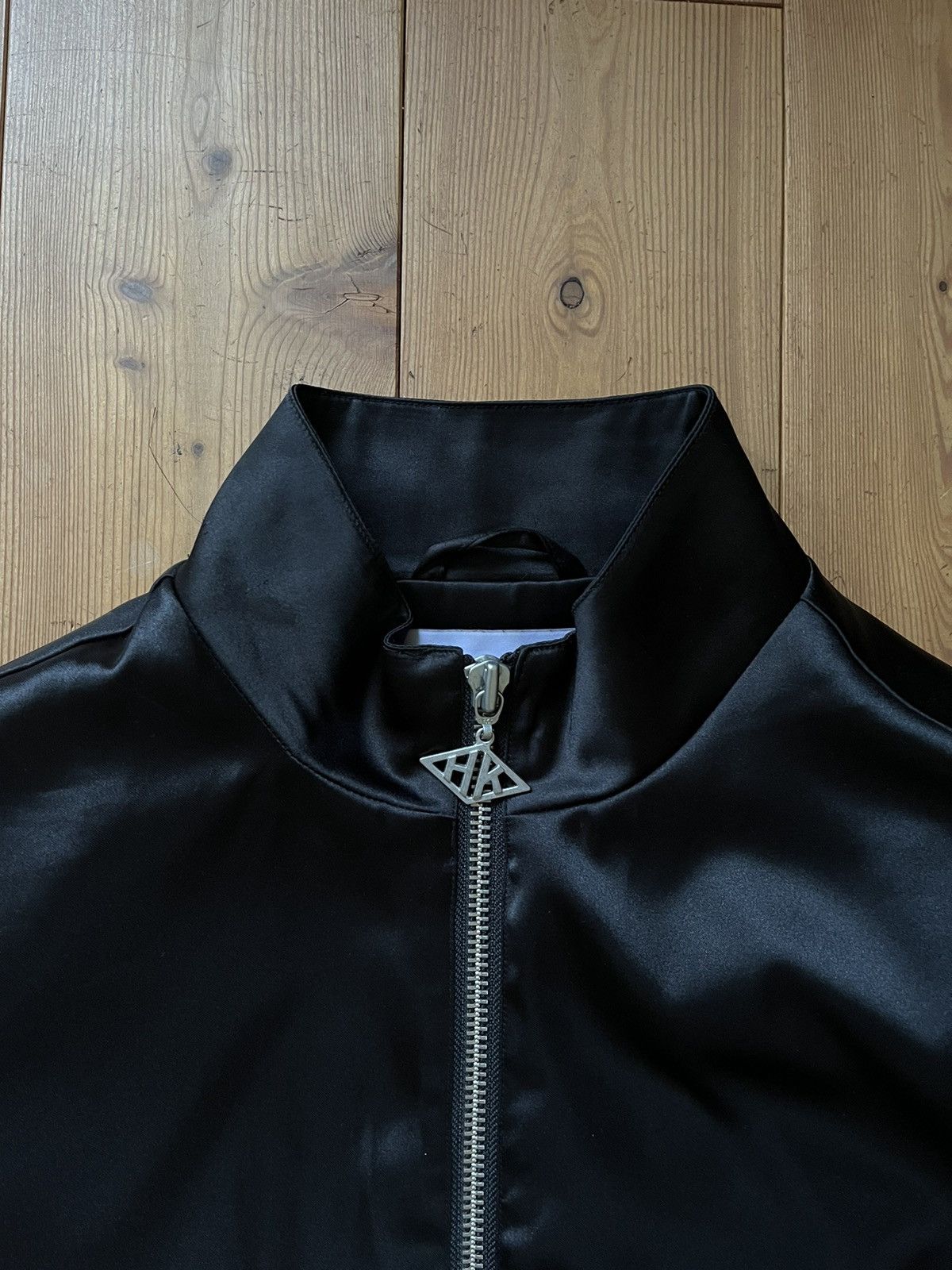 Han Kjobenhavn Satin Track Top Blouson Jacket Plissé Black Size US L / EU 52-54 / 3 - 9 Thumbnail