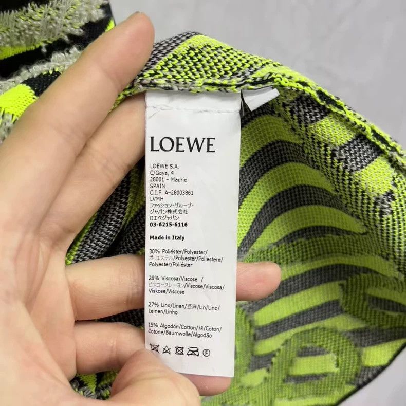 Loewe LOEWE Relief full Logo knitted hoodie Size XS / US 0-2 / IT 36-38 - 4 Thumbnail