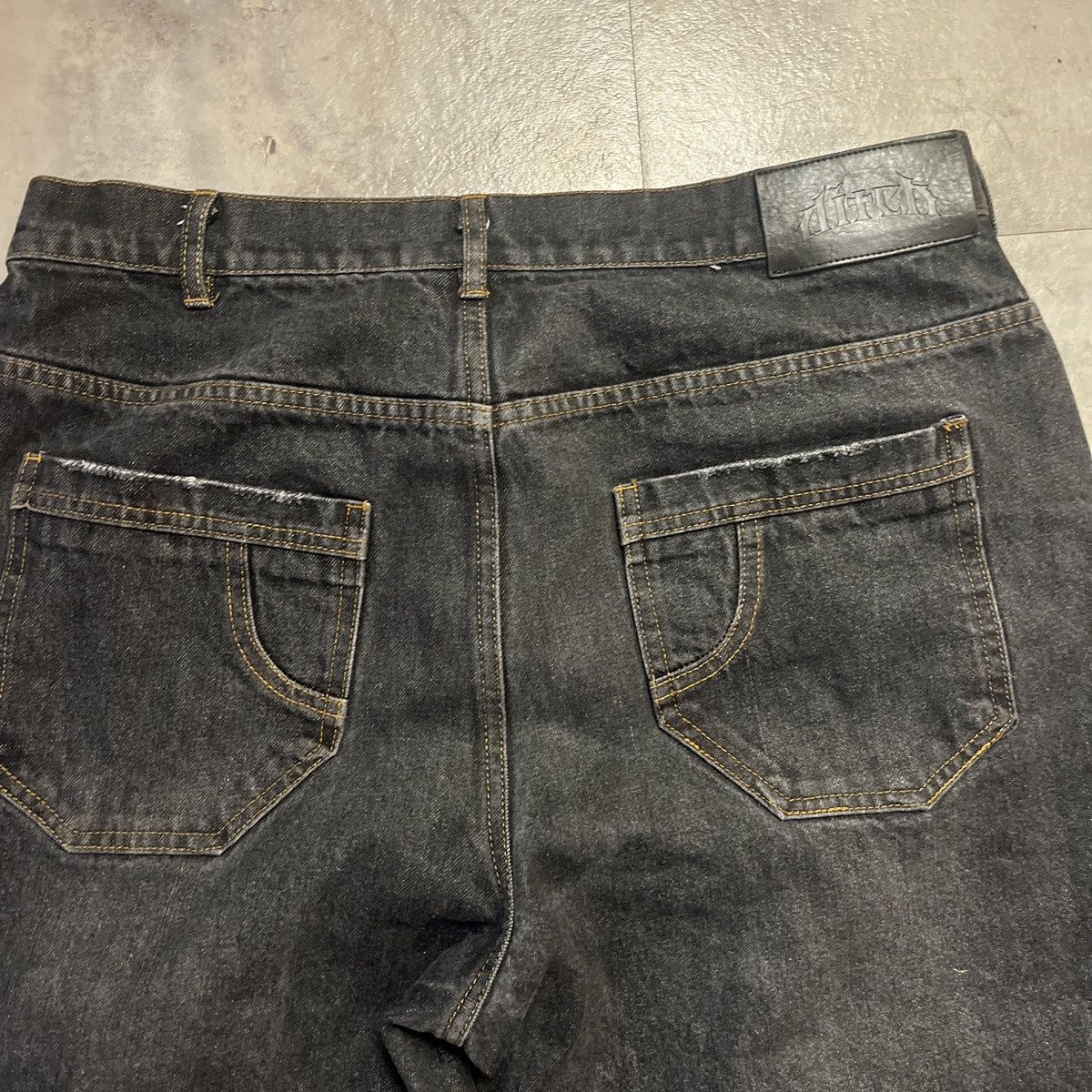 Designer Ditch “Noir” Basic Fit Denim SIZE 34x32 Size US 33 - 5 Thumbnail