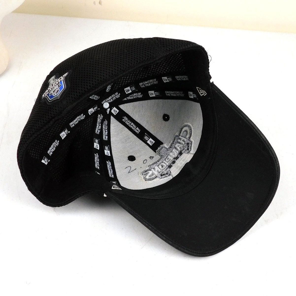 New Era Pittsburgh Penguins 2009 Conference Champions Hat Size M/L Size ONE SIZE - 6 Thumbnail