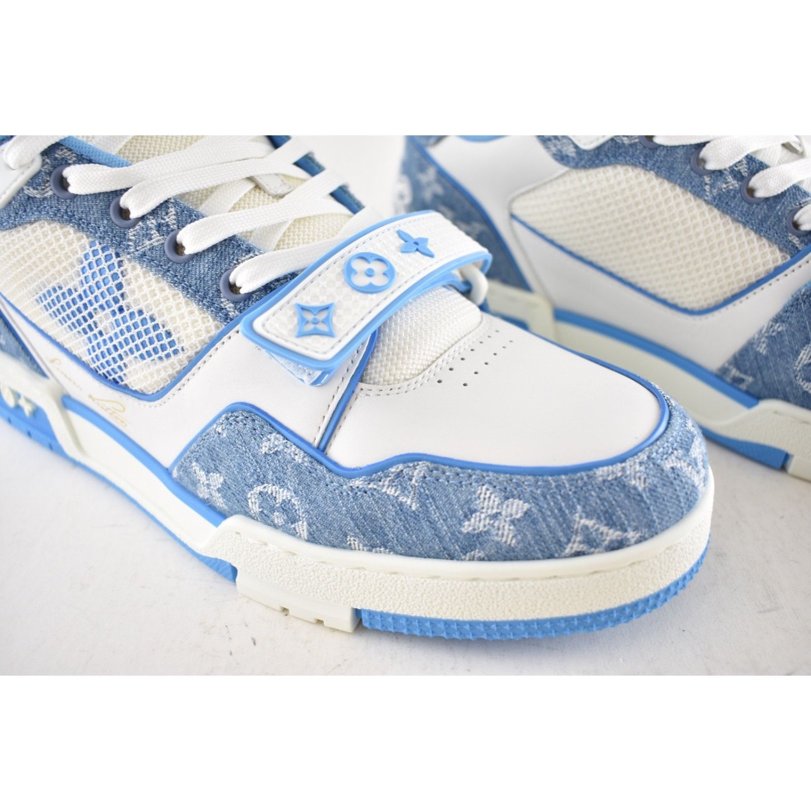 Louis Vuitton Louis Vuitton Denim Blue Monogram White LV Low Top Size US 10 / EU 43 - 9 Thumbnail