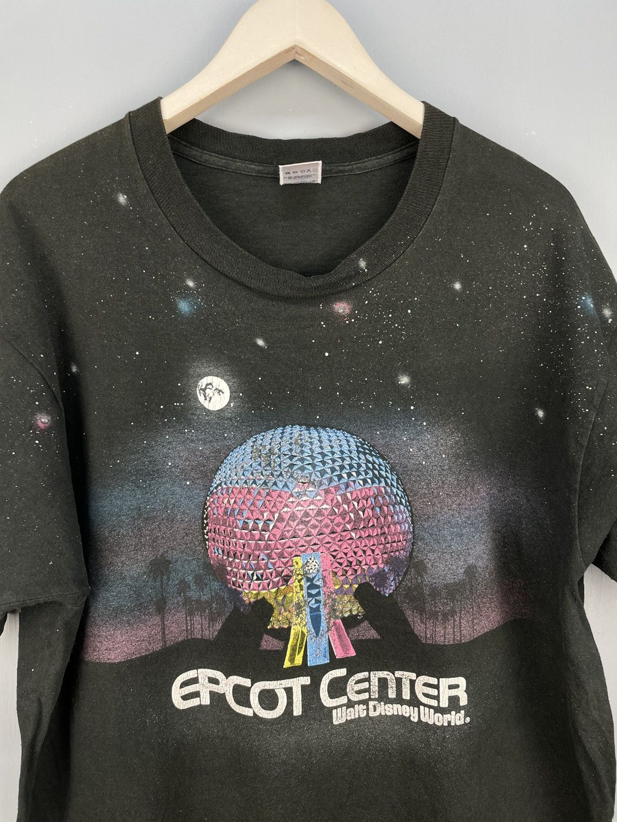 Cartoon Network Vintage 90s Epcot Center Walt Disney World t shirt Size US XL / EU 56 / 4 - 3 Thumbnail