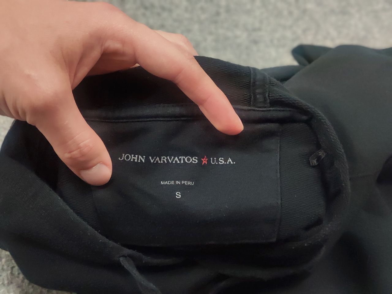 John Varvatos John Varvatos USA Design Black Cotton Blend Hoodie Vintage Size US S / EU 44-46 / 1 - 13 Thumbnail
