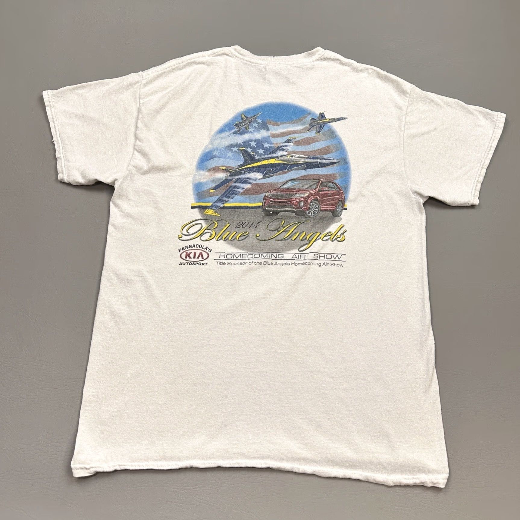 Gildan VINTAGE Blue Angels Homecoming Air Show Shirt Mens Medium White Pensacola Kia Sponsor Size US M / EU 48-50 / 2 - 5 Thumbnail