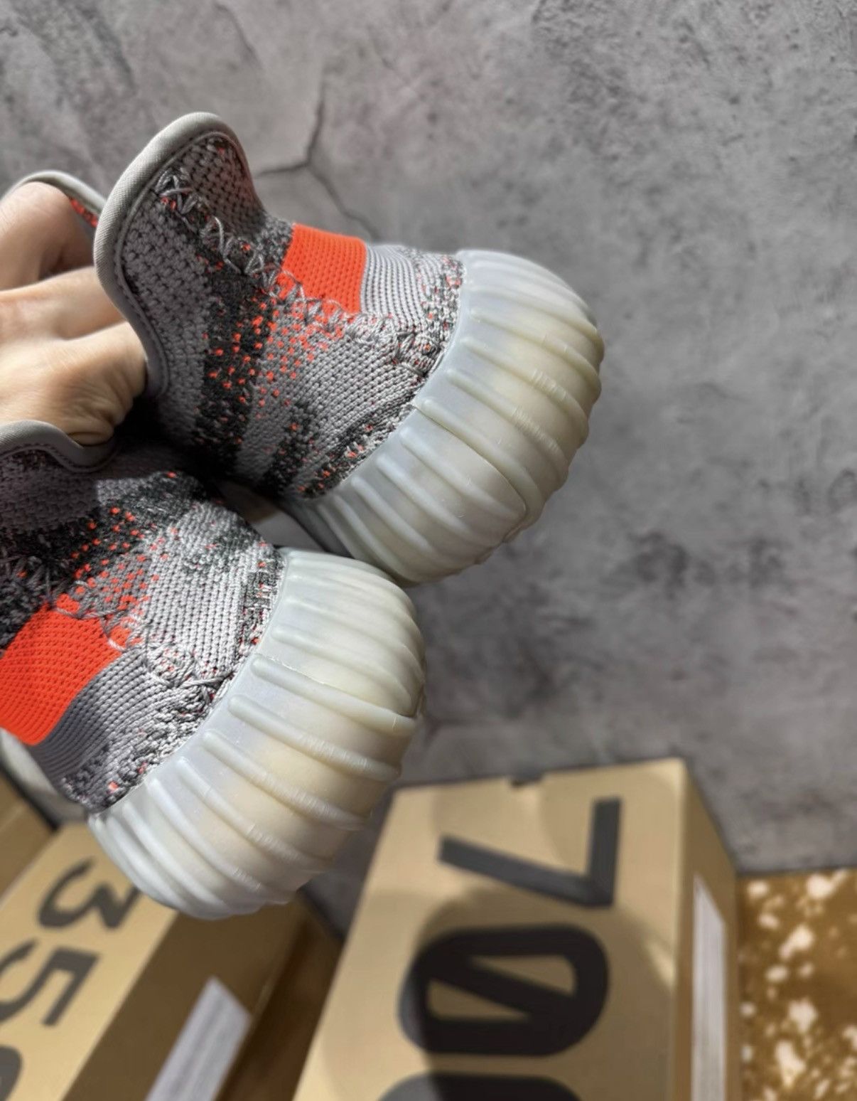 Adidas Adidas Yeezy 350 V2 Grey Orange Static GW1229 K37 Size US 10.5 / EU 43-44 - 8 Thumbnail