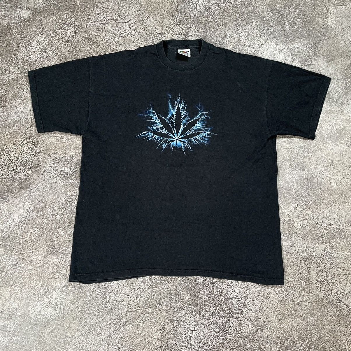 Vintage Vintage 2000s Graphic Tee Blue Tree Print Oversized Skate XL Size US XL / EU 56 / 4 - 2 Thumbnail