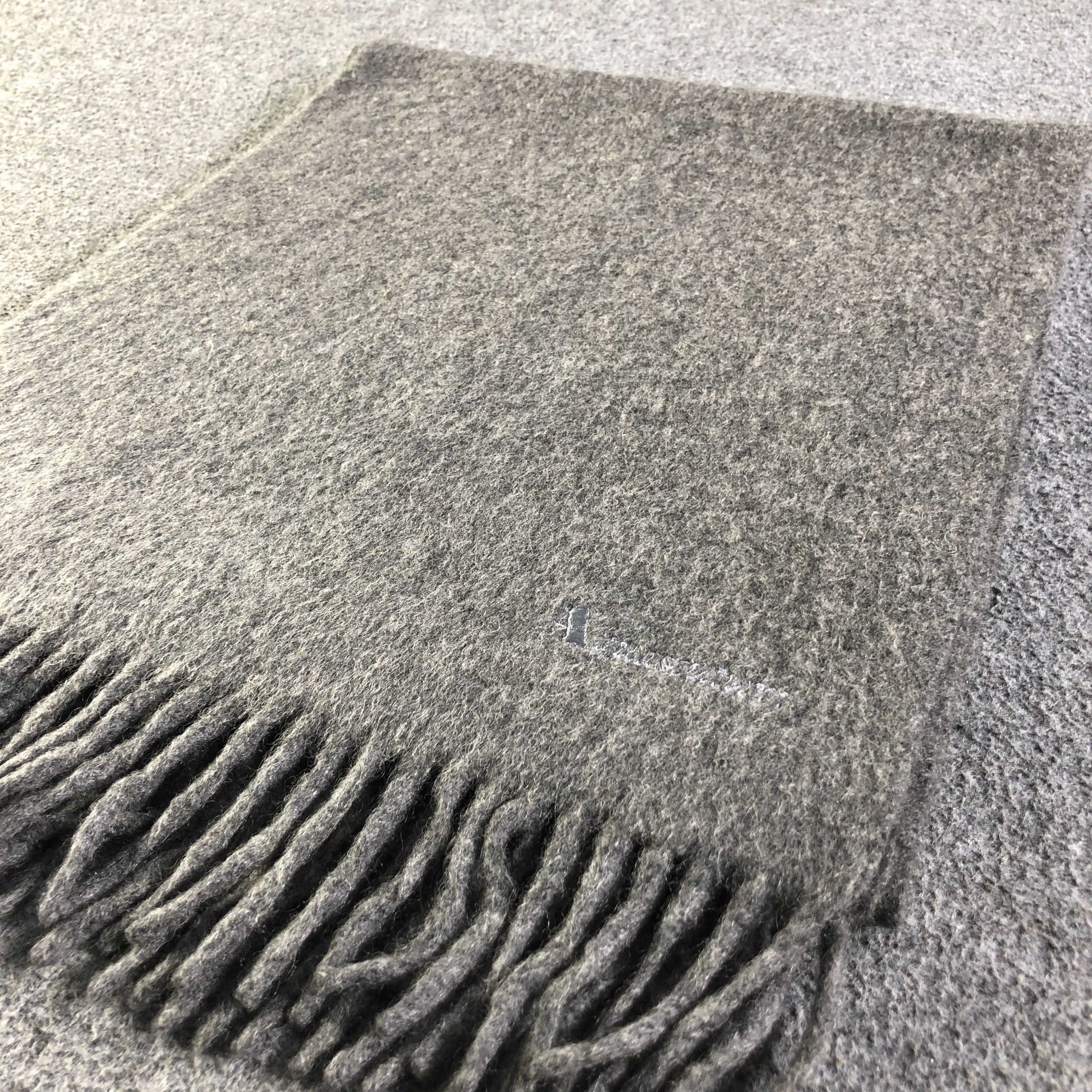 Aquascutum Aquascutum Plain Cashmere Scarf Muffler Neckwear V2688 Size ONE SIZE - 3 Thumbnail