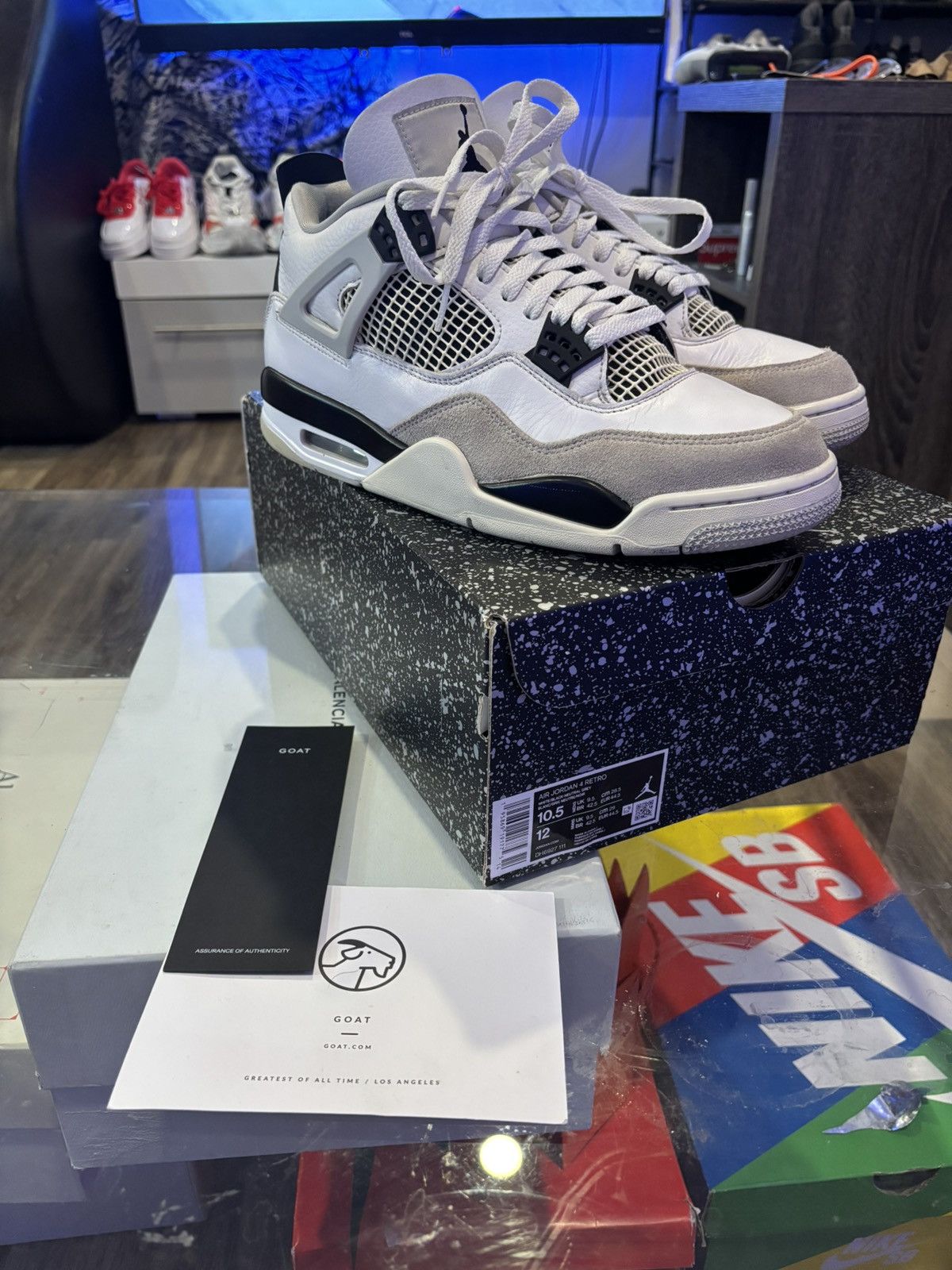 Nike Nike Air Jordan 4 Military Size US 10.5 / EU 43-44 - 2 Thumbnail