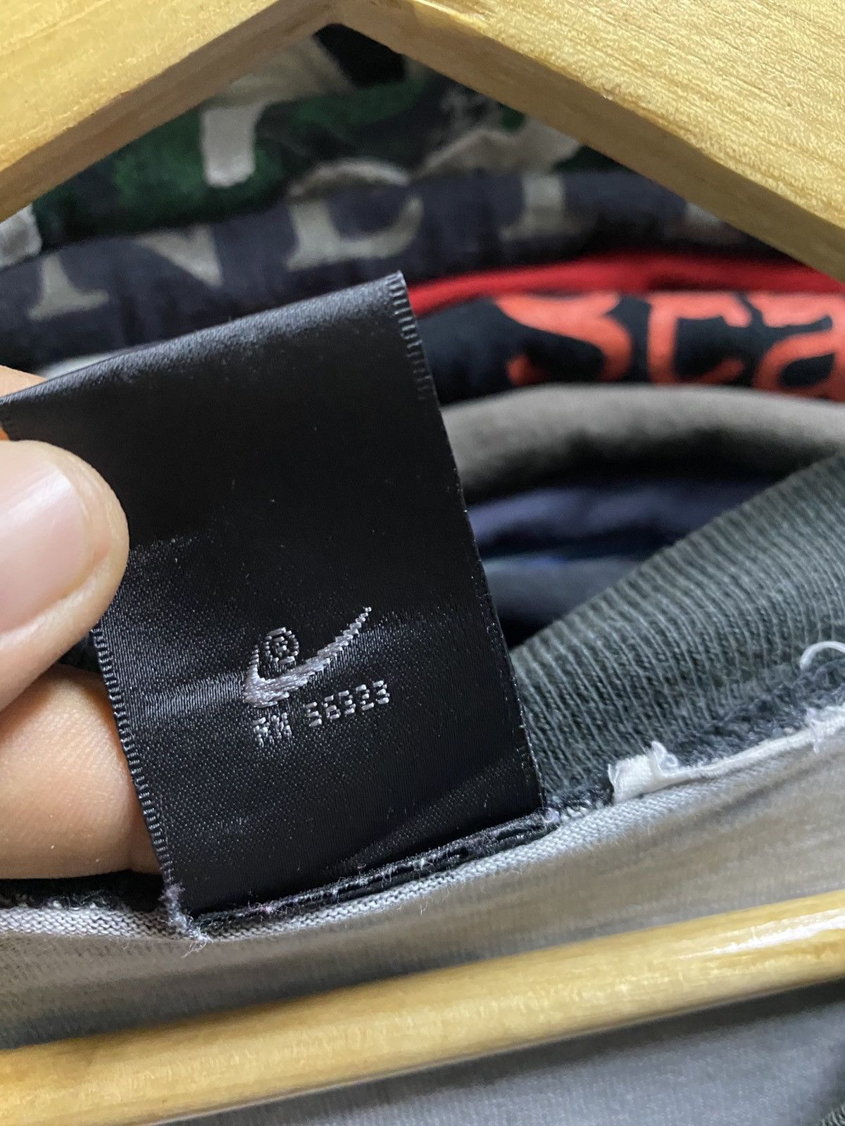 Jordan Brand × Nike × Vintage Vintage 90’s Nike Air Jordan OP T-Shirt Size US L / EU 52-54 / 3 - 9 Thumbnail