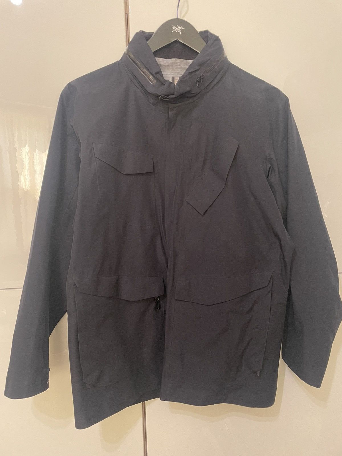 Arc'Teryx Veilance Arcteryx Veilance Field LT Large | Grailed