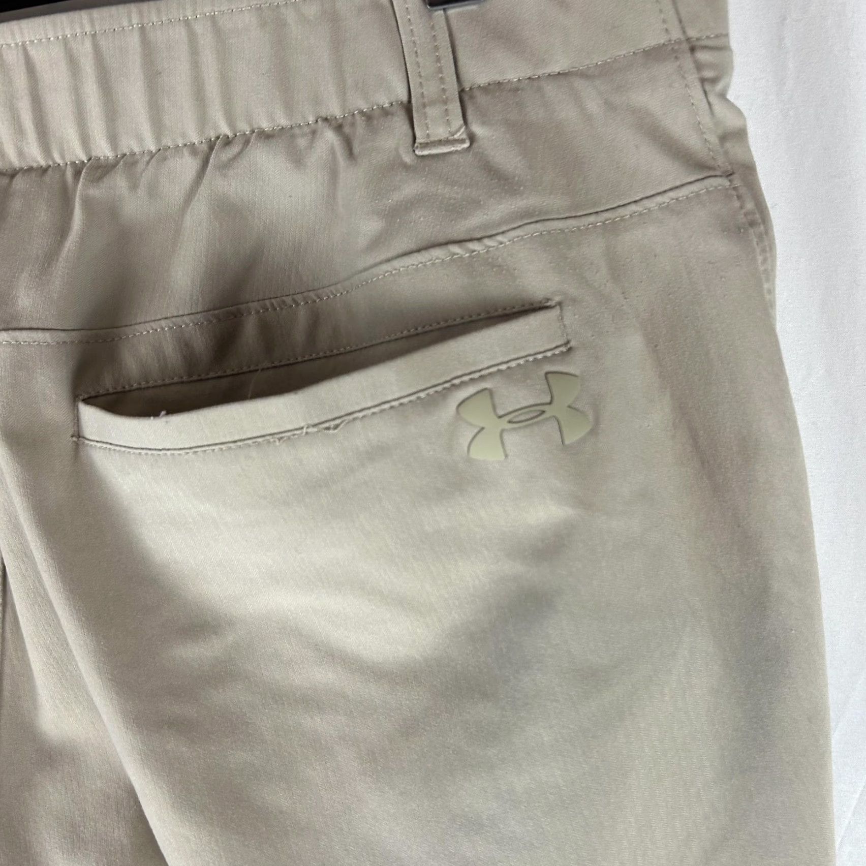 Under Armour Under Armour Pants Mens 36x34 Beige Golf Stretch Performance Khakis Chino Shirt Size US 36 / EU 52 - 7 Thumbnail