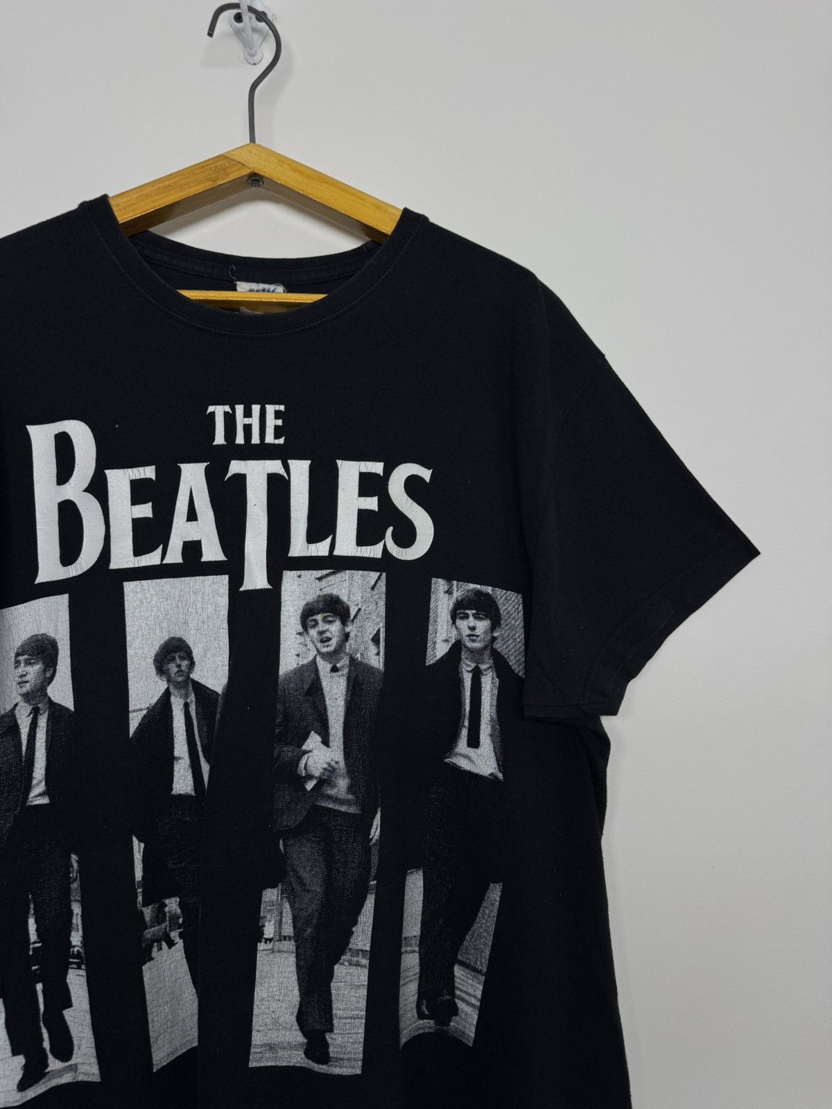 Vintage Vintage Y2k The Beatles T-Shirt Size US S / EU 44-46 / 1 - 8 Thumbnail