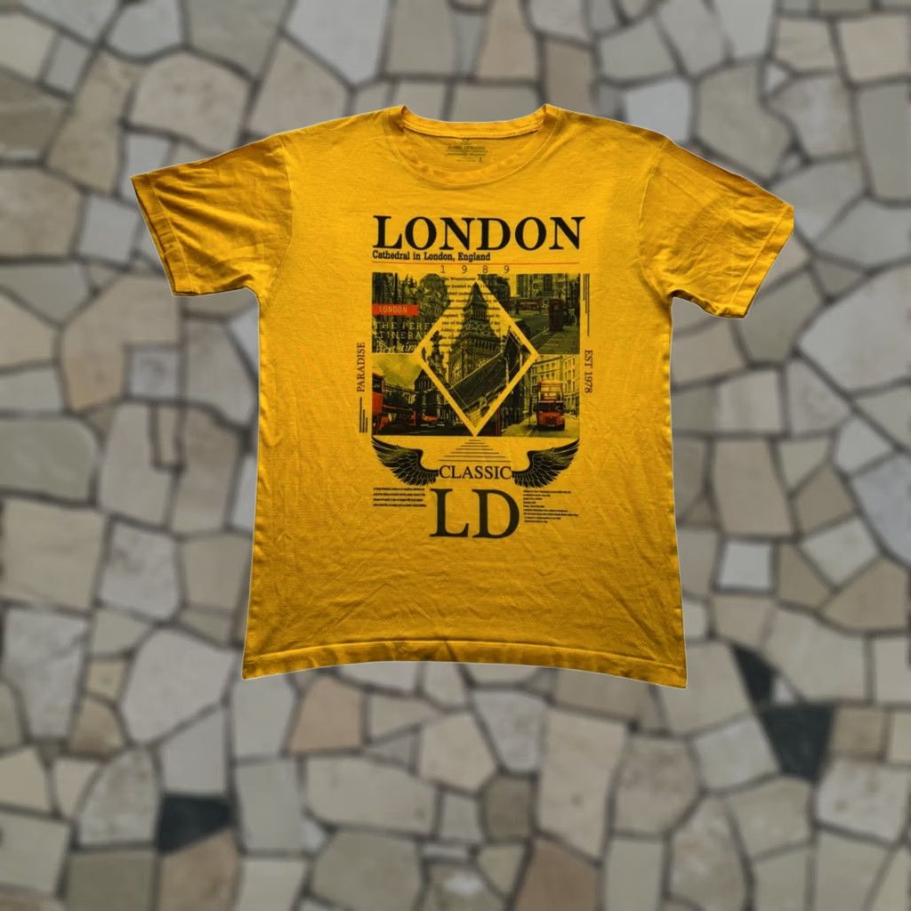 Vintage London Classic Graphic T Shirt Vintage Cathedral Design 1989 Streetwear Mens L Yellow Size US L / EU 52-54 / 3 - 1 Thumbnail