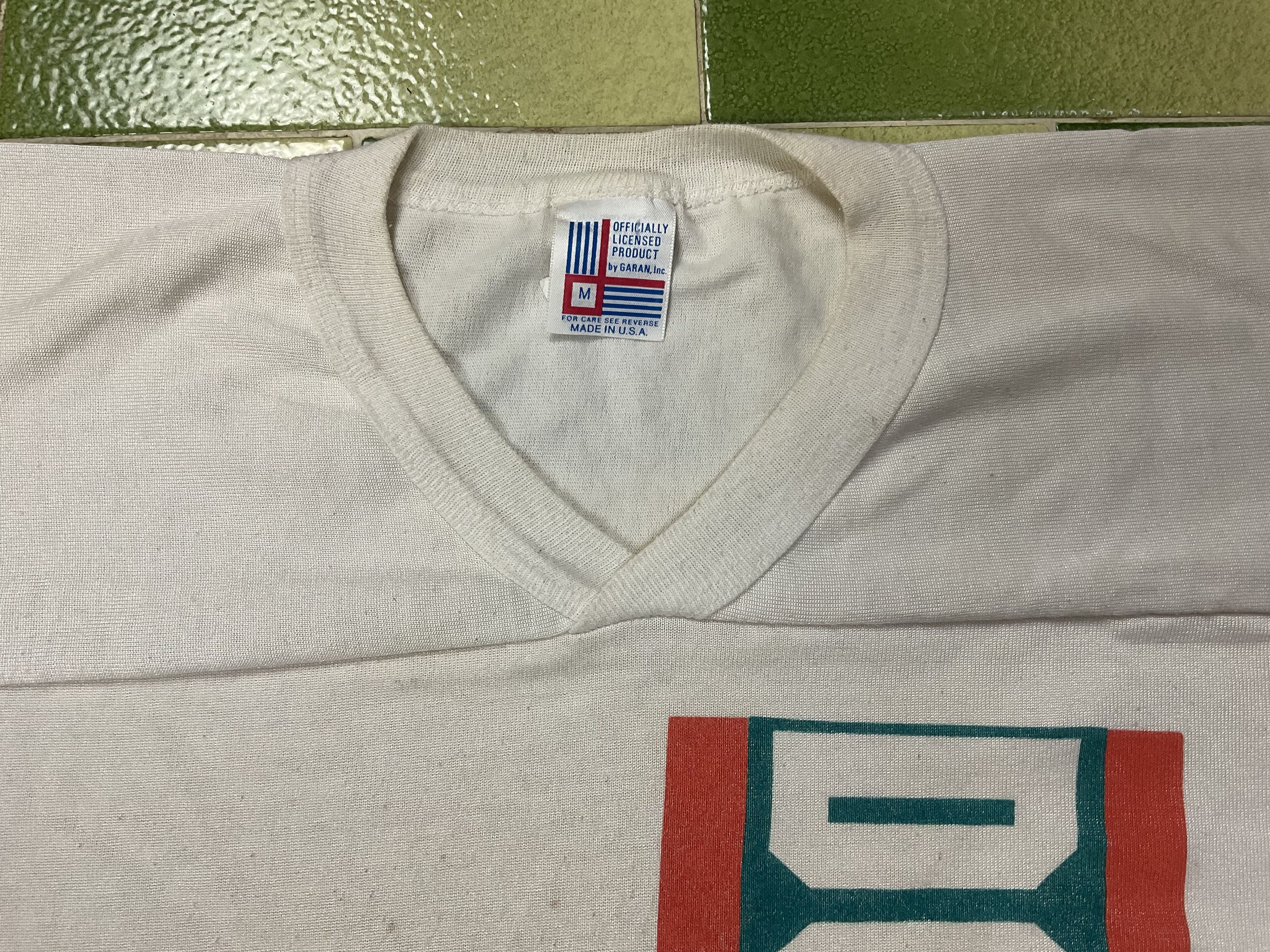 NFL Vintage 90s Miami Dolphins Raglan Tshirt V-Neck 3/4 Sleeve Size US M / EU 48-50 / 2 - 5 Thumbnail