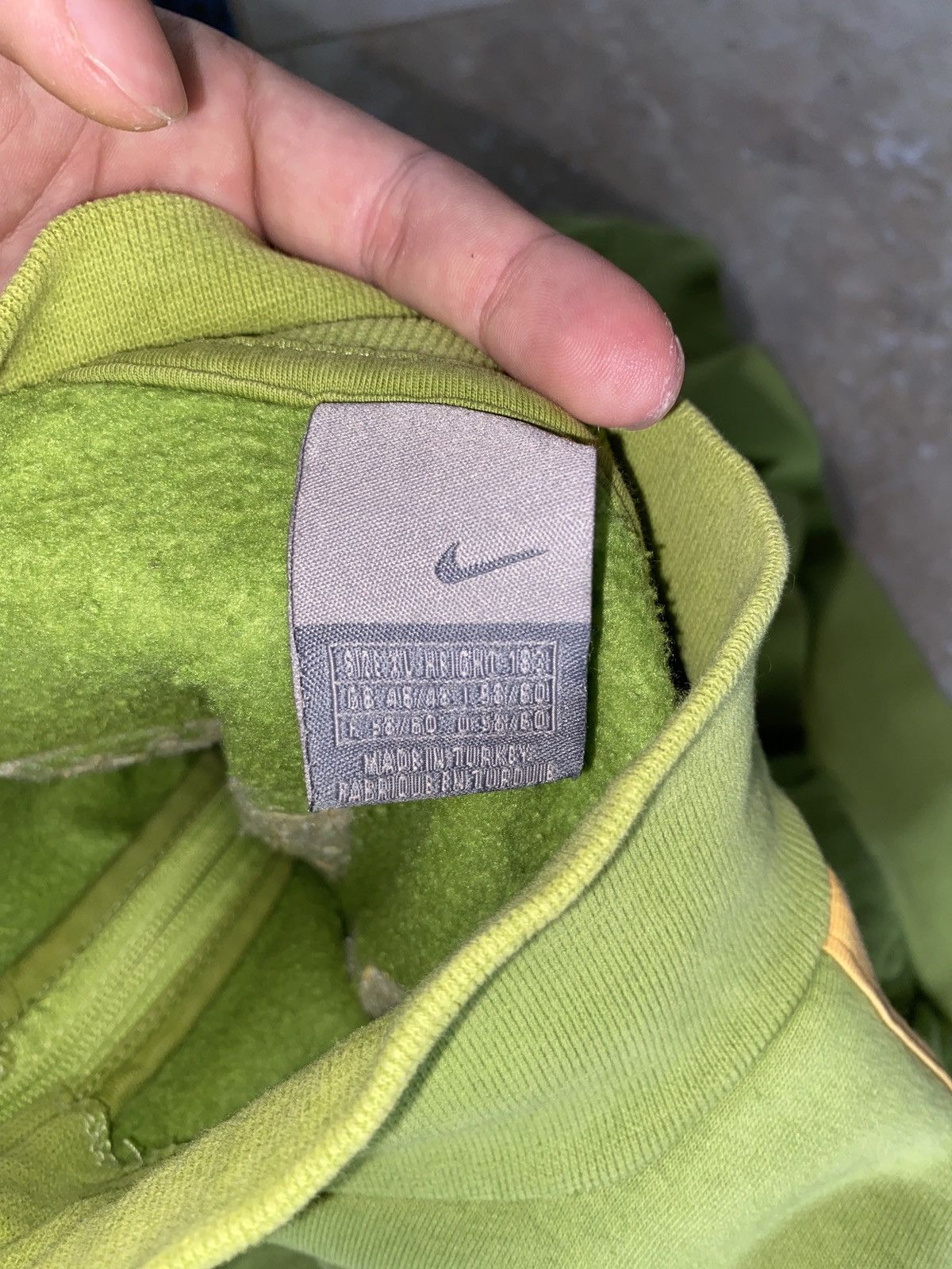Nike Vintage Nike BRASIL Zip Hoodie Big Logo Cropped Streetwear Size US L / EU 52-54 / 3 - 10 Thumbnail