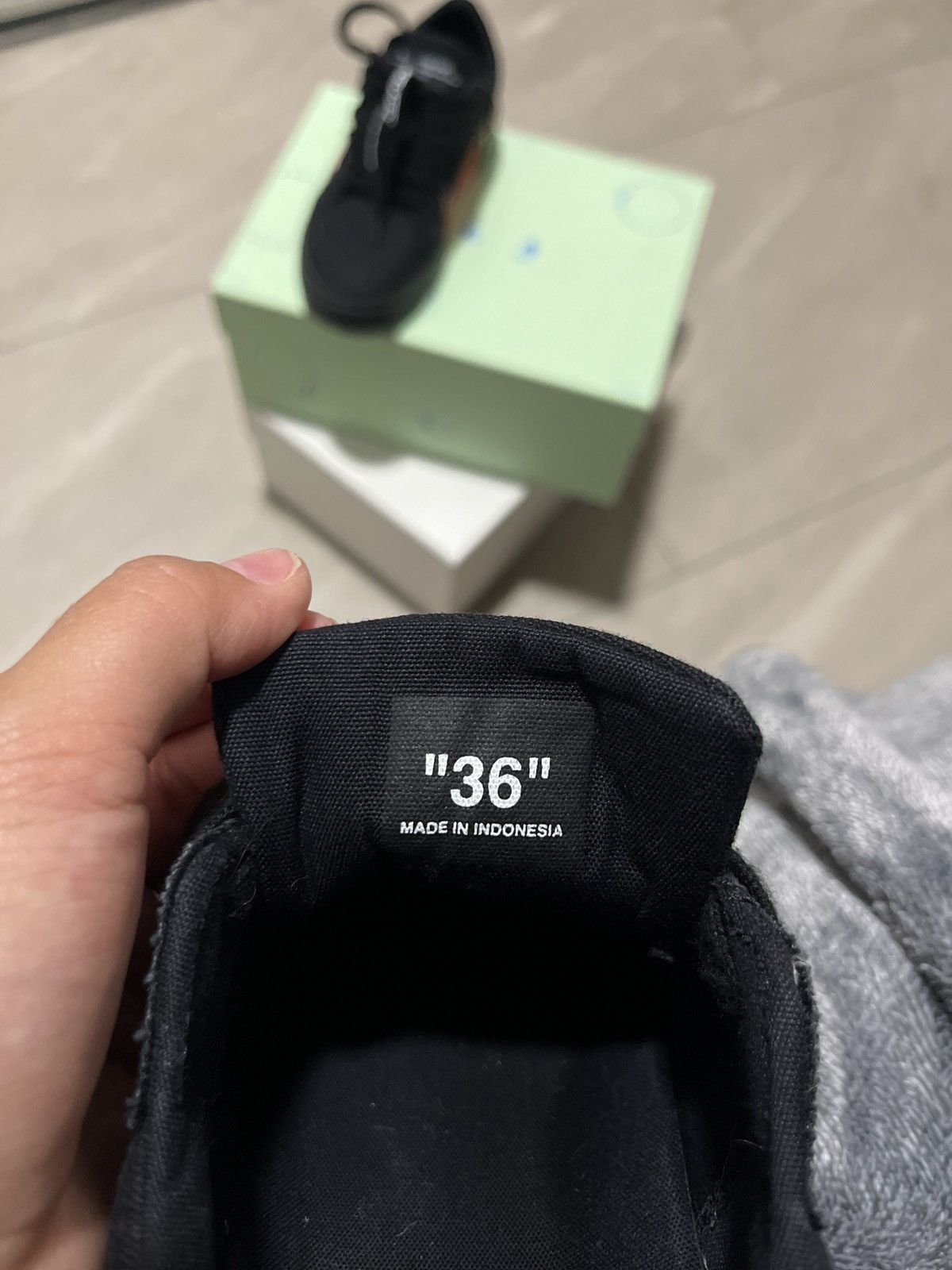 Off-White OFF-WHITE VULC LOW CANVAS BLACK WHITE Size US 6 / IT 36 - 5 Thumbnail