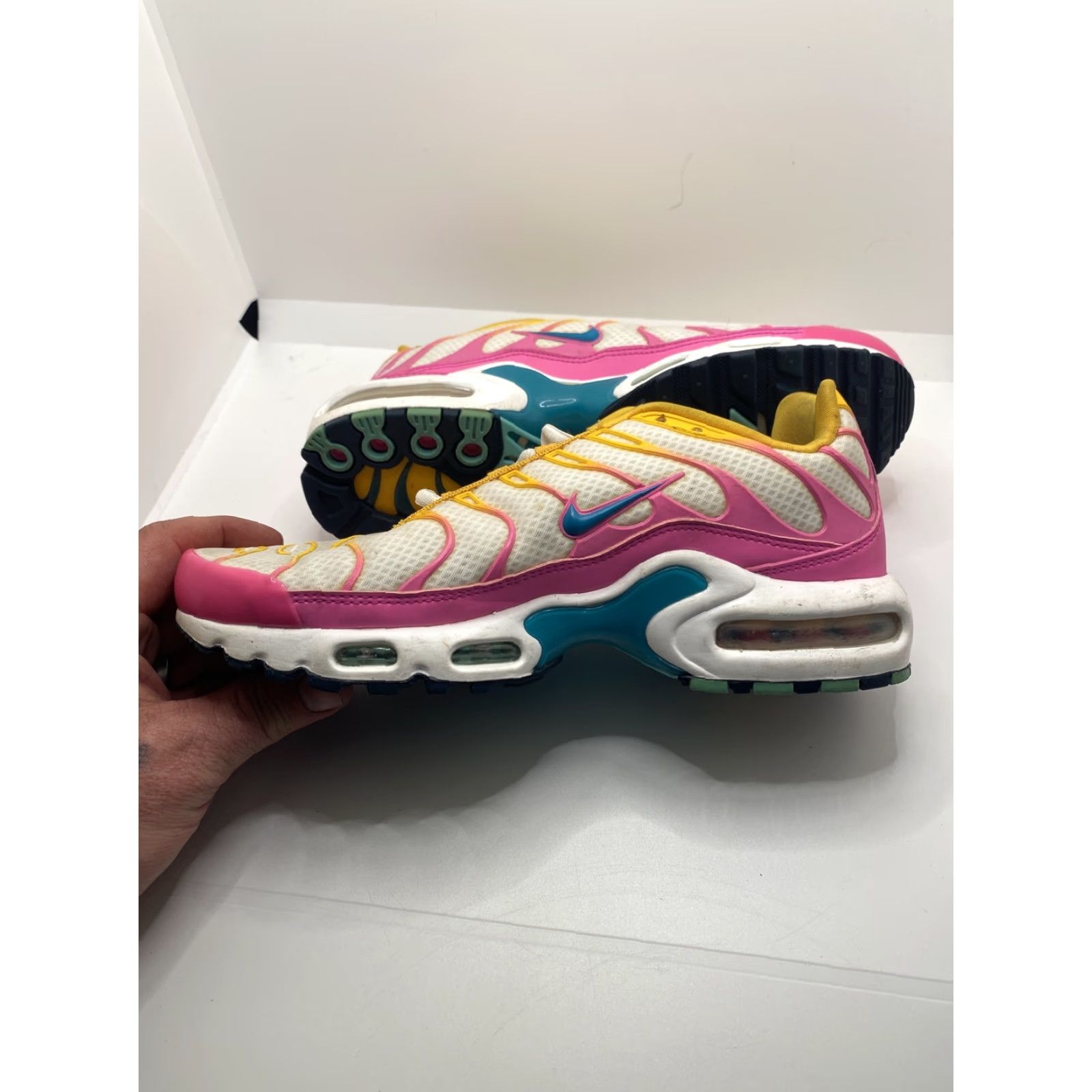 Nike VINTAGE Nike Air Max Plus White/Pink Tropical Twist CJ9922-100 Women's Vapormax Size US 5 / IT 35 - 7 Thumbnail