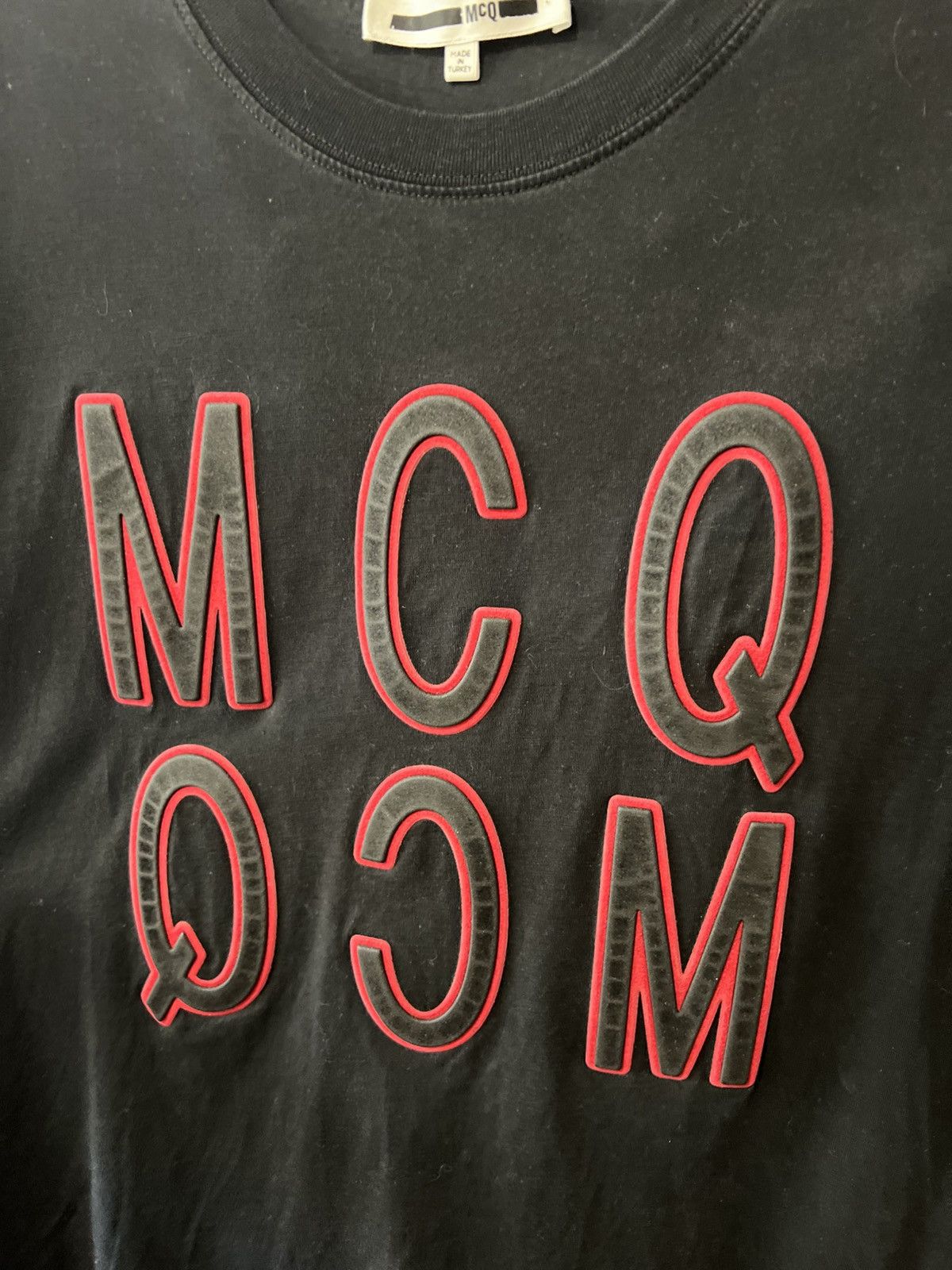 Alexander McQueen VINTAGE ALEXANDER MCQUEEN BIG LOGO VELURE HYPE Y2K T SHIRT Size US L / EU 52-54 / 3 - 2 Thumbnail