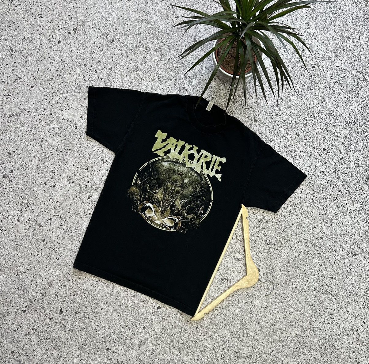 Band Tees × Vintage Rare Valkyrie Hype Y2K Retro Rock Band T-Shirt Size US L / EU 52-54 / 3 - 1 Thumbnail