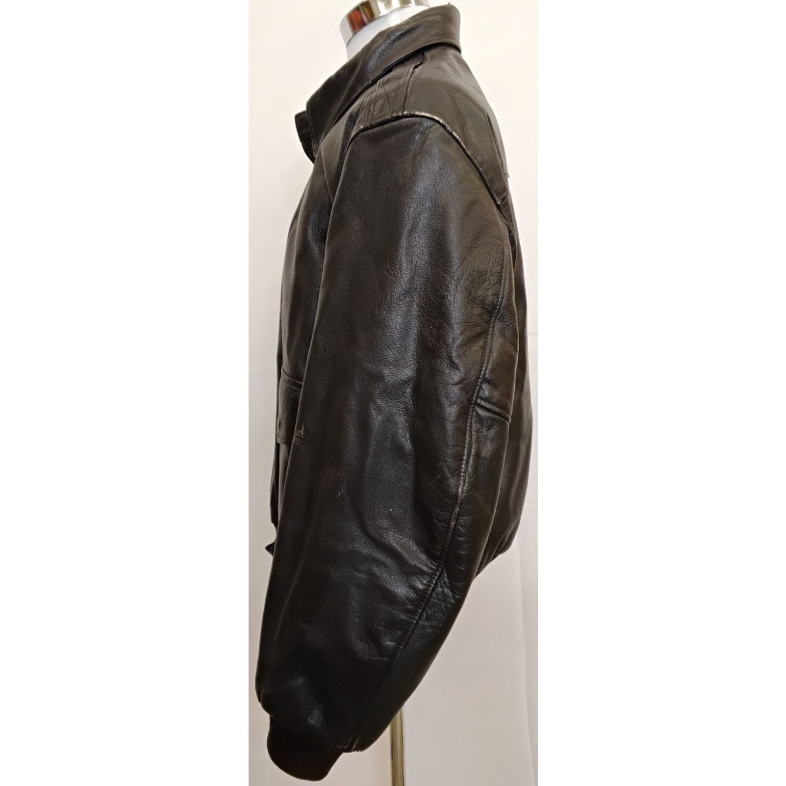L.L. Bean L.L. Bean Leather Flight Jacket Men XL Brown Thinsulate USA Size US XL / EU 56 / 4 - 4 Thumbnail