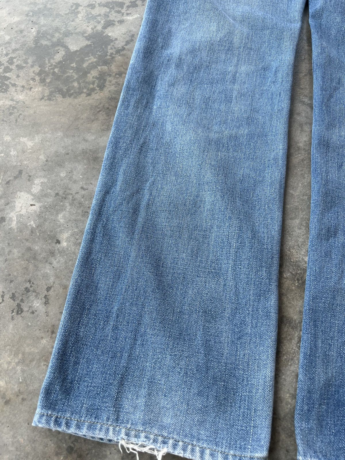 Levi's Vintage Levis 502 Blue Faded Distressed Jean Size US 31 - 13 Thumbnail